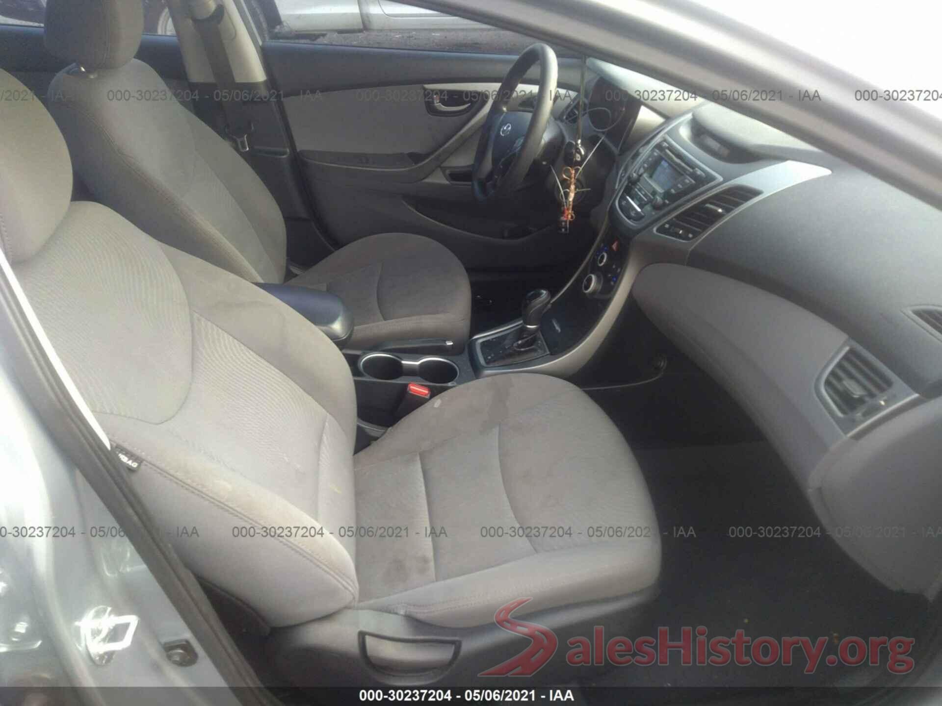 5NPDH4AE3GH670909 2016 HYUNDAI ELANTRA