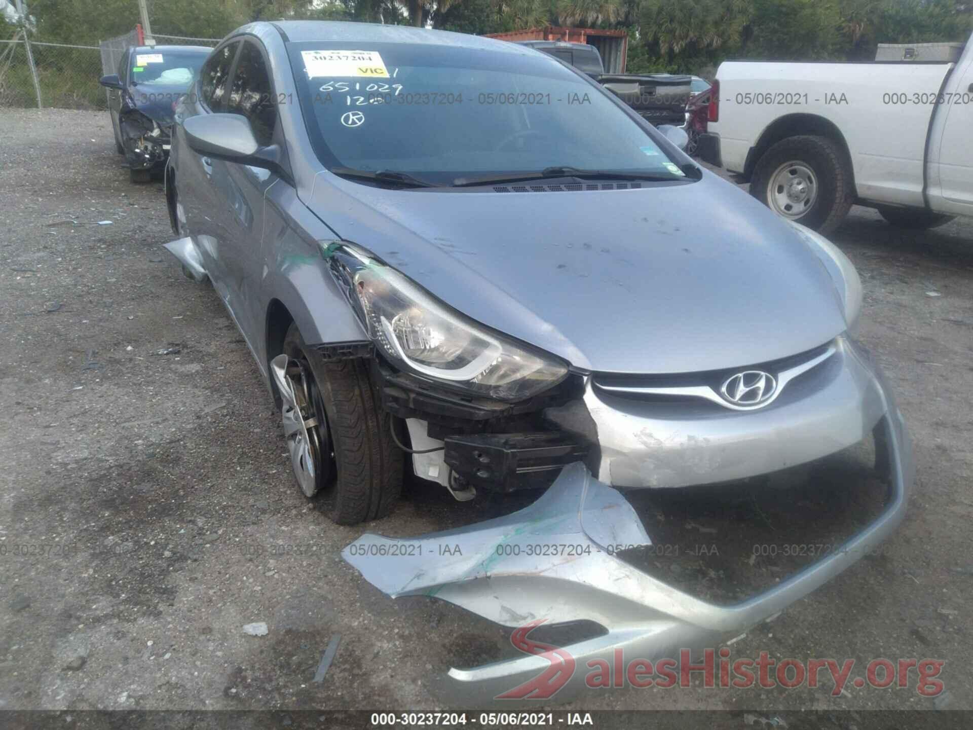 5NPDH4AE3GH670909 2016 HYUNDAI ELANTRA