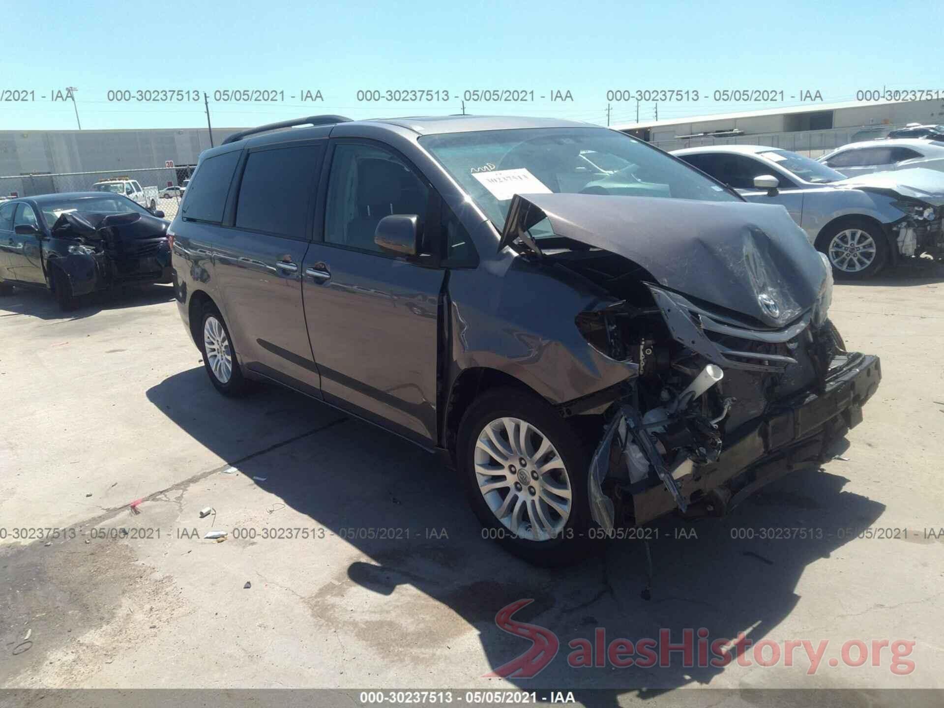 5TDYZ3DC0HS888742 2017 TOYOTA SIENNA