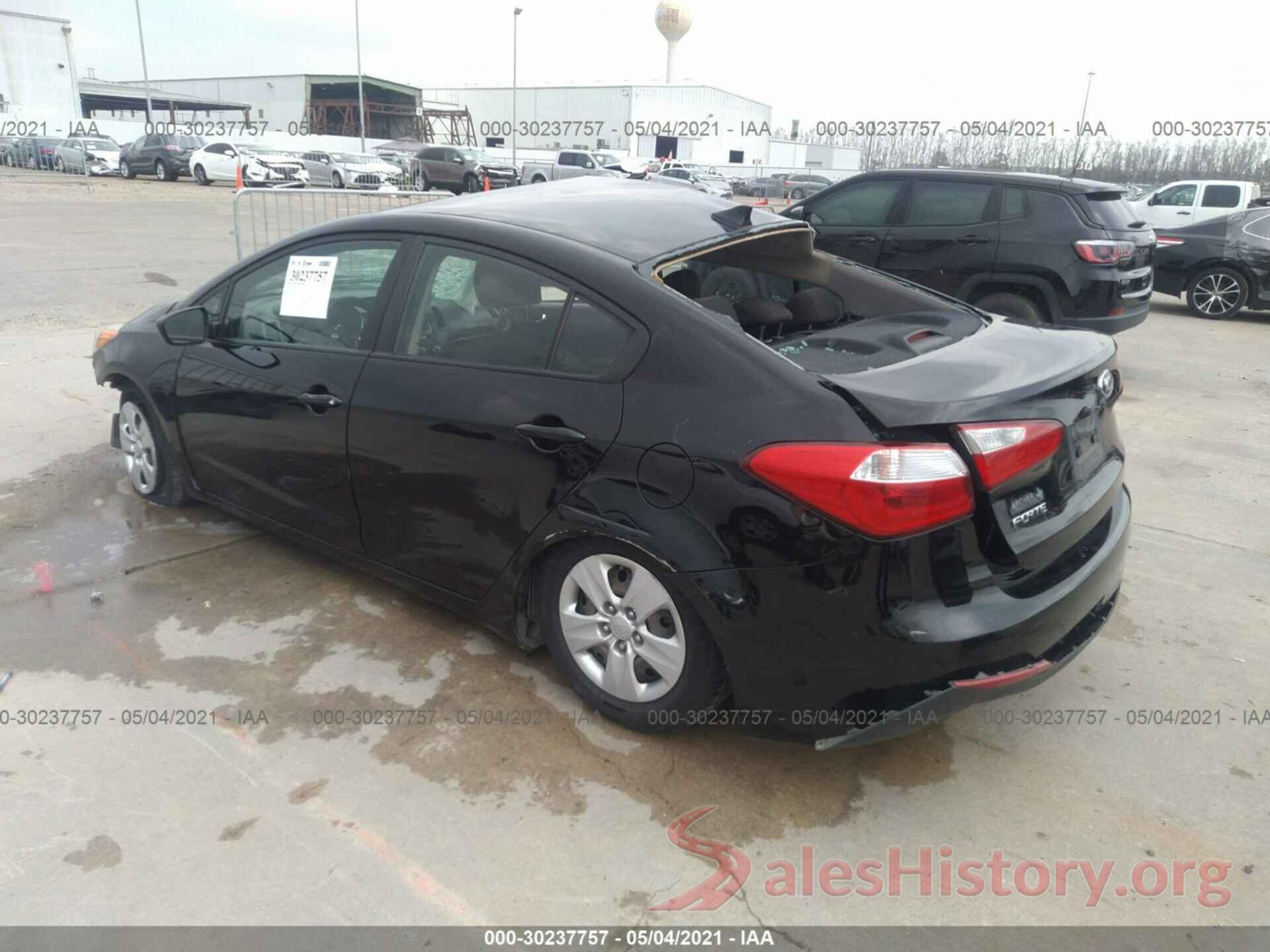 KNAFK4A63G5563794 2016 KIA FORTE