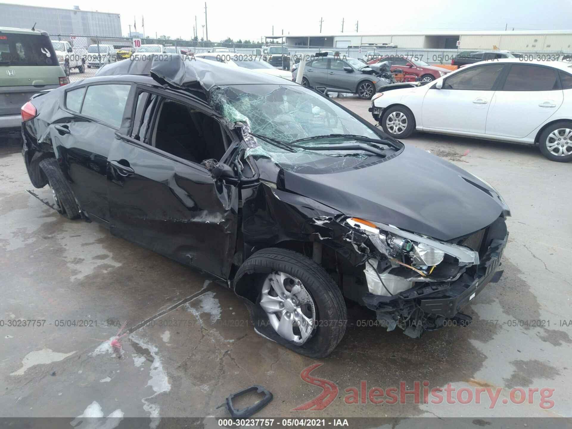 KNAFK4A63G5563794 2016 KIA FORTE