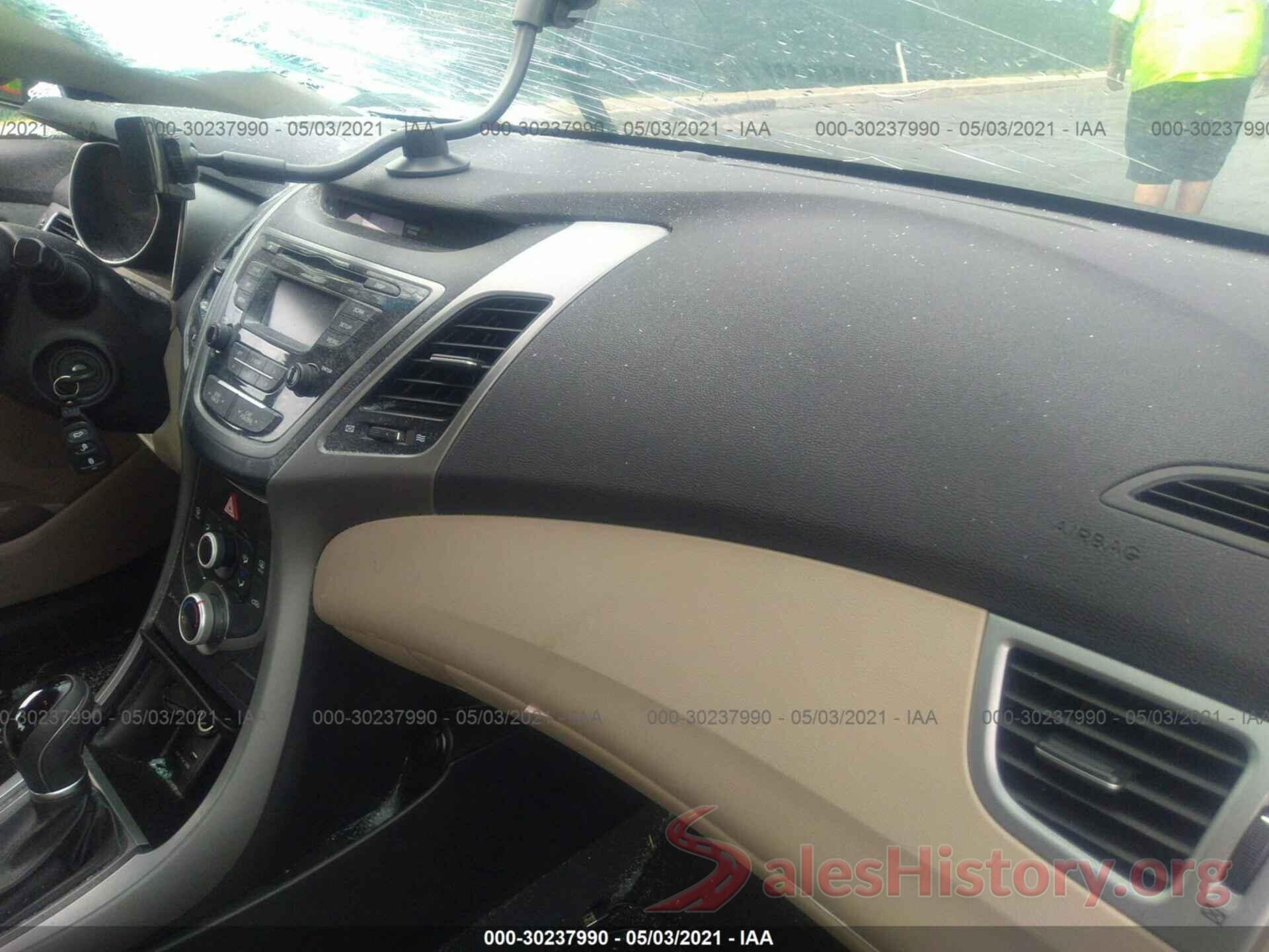 5NPDH4AE1GH717984 2016 HYUNDAI ELANTRA