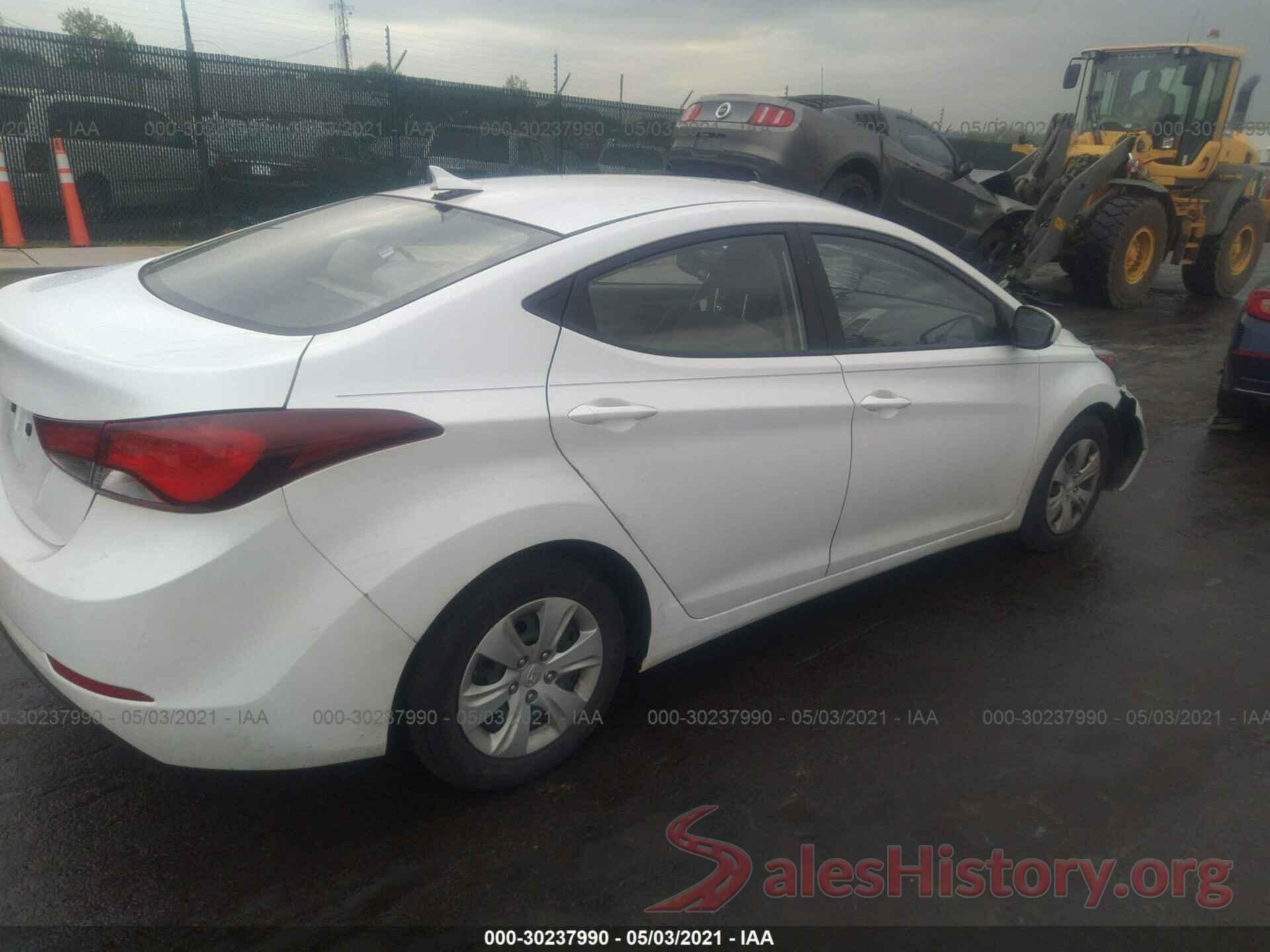 5NPDH4AE1GH717984 2016 HYUNDAI ELANTRA