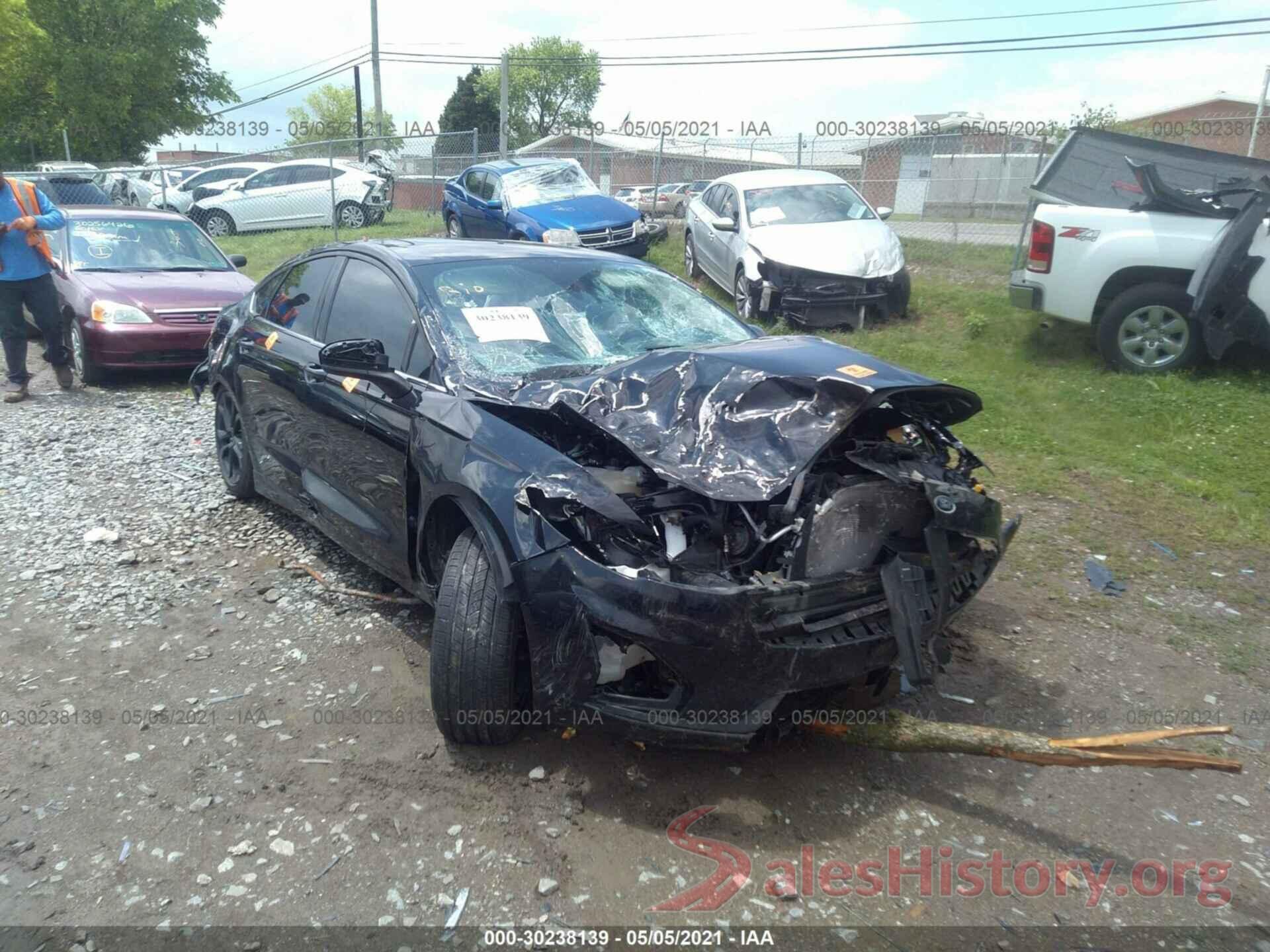 3FA6P0HD8KR160892 2019 FORD FUSION