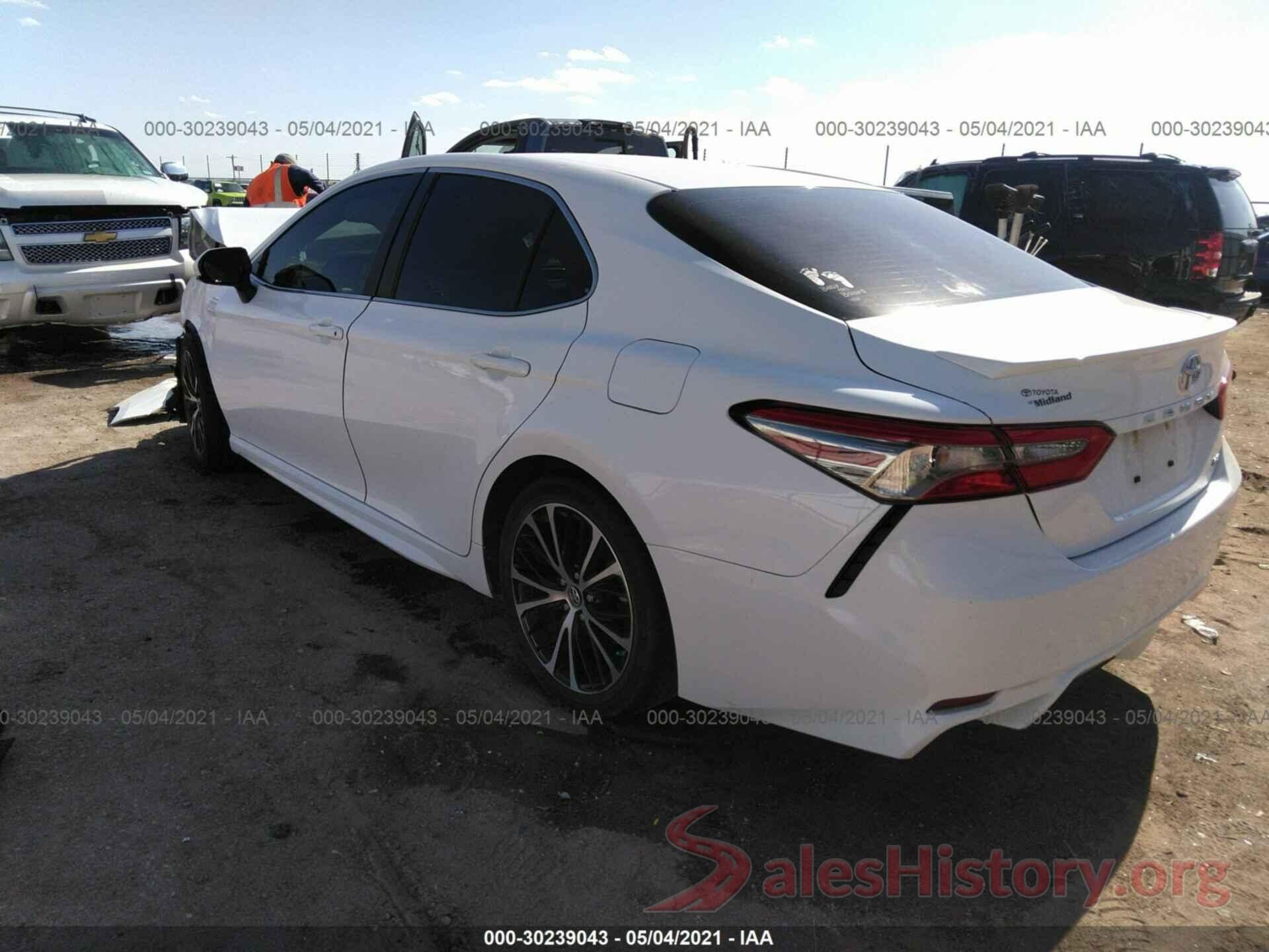 4T1B11HK4JU149535 2018 TOYOTA CAMRY