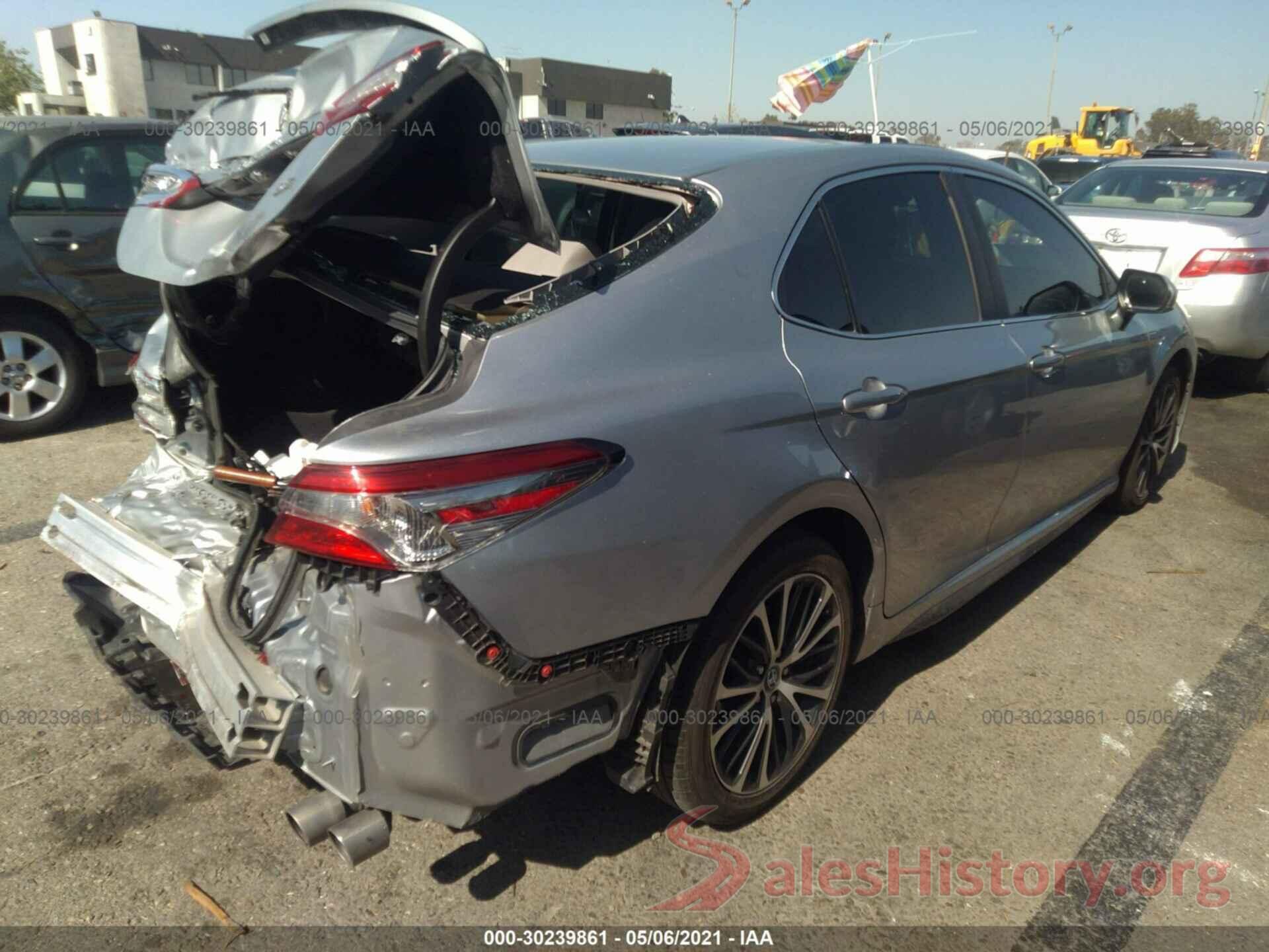 4T1B11HKXJU072797 2018 TOYOTA CAMRY