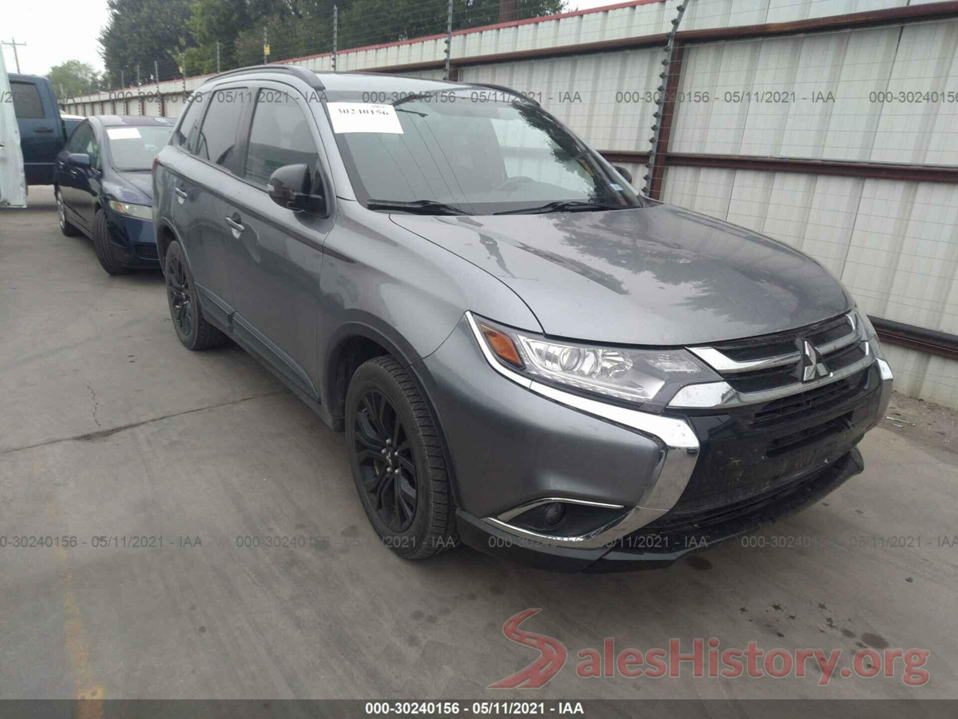 JA4AD3A32JZ050442 2018 MITSUBISHI OUTLANDER