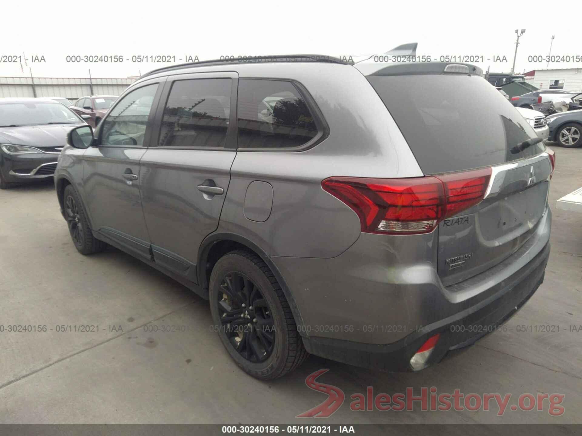 JA4AD3A32JZ050442 2018 MITSUBISHI OUTLANDER