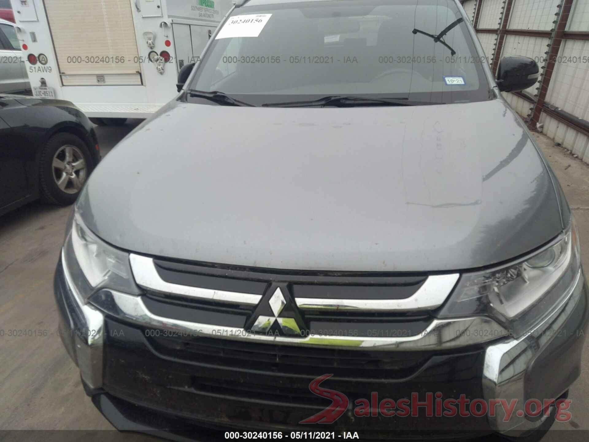 JA4AD3A32JZ050442 2018 MITSUBISHI OUTLANDER