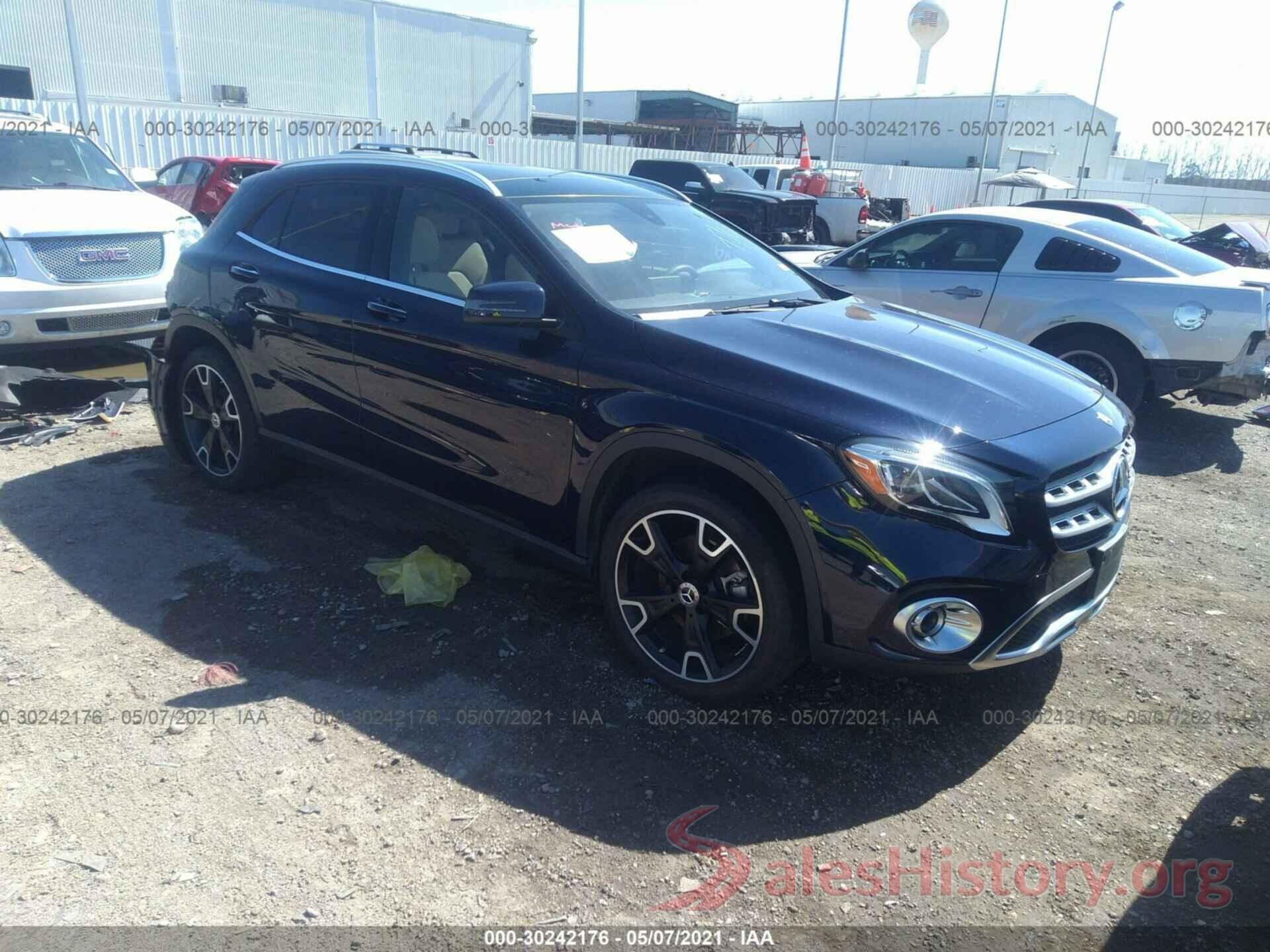 WDCTG4EB5JJ429120 2018 MERCEDES-BENZ GLA