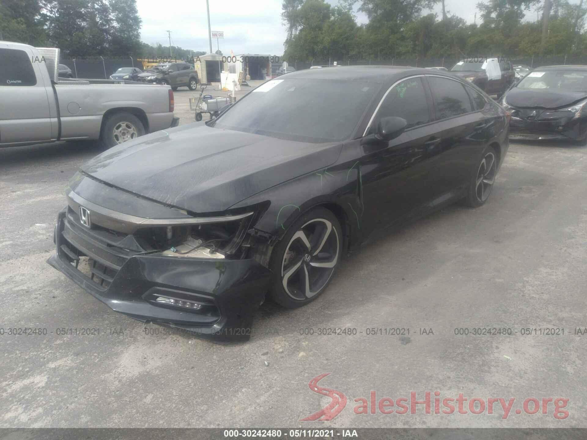 1HGCV1F30JA068186 2018 HONDA ACCORD SEDAN