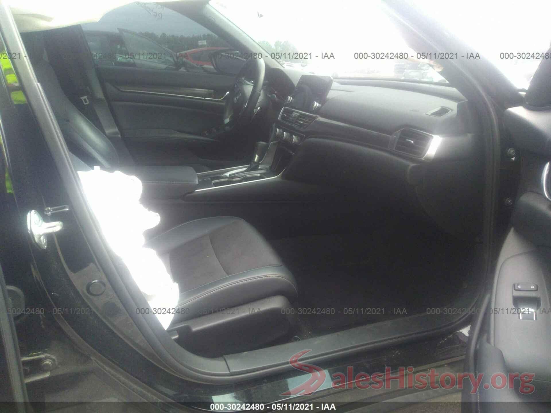 1HGCV1F30JA068186 2018 HONDA ACCORD SEDAN