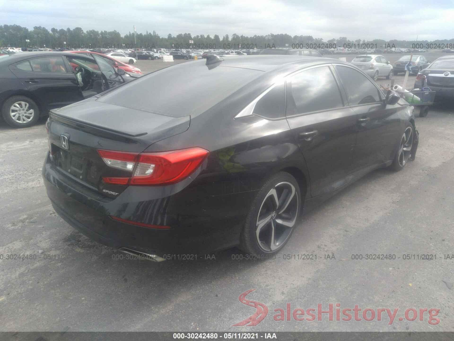 1HGCV1F30JA068186 2018 HONDA ACCORD SEDAN