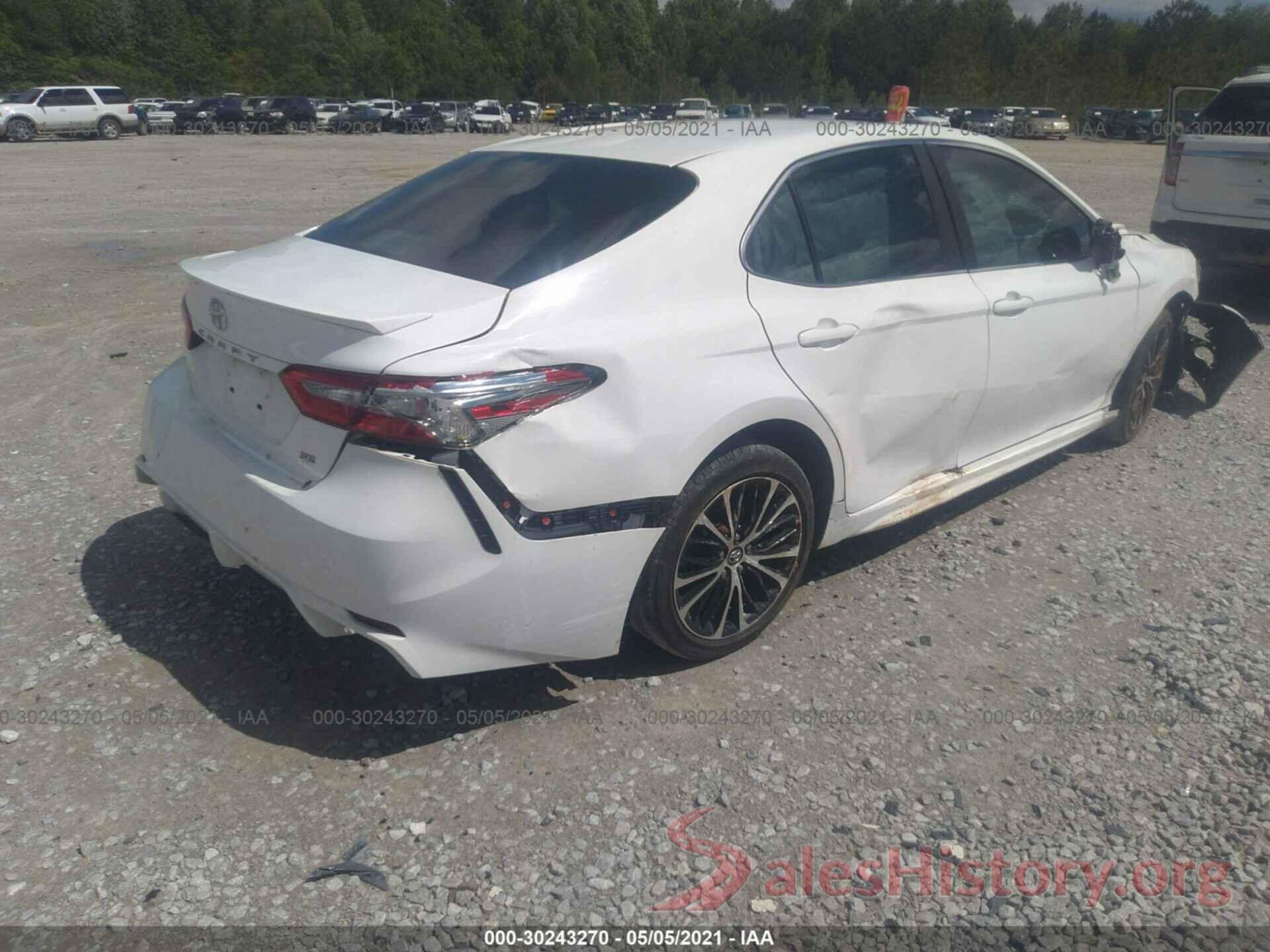 4T1B11HK6JU075258 2018 TOYOTA CAMRY