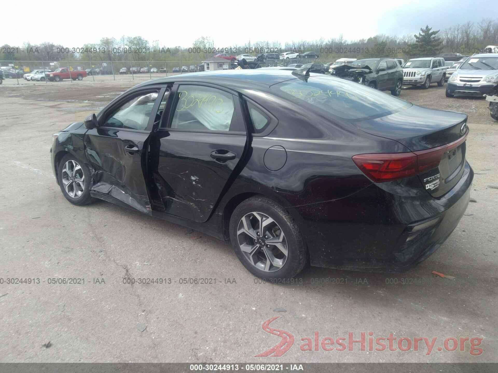 3KPF24AD4KE135411 2019 KIA FORTE