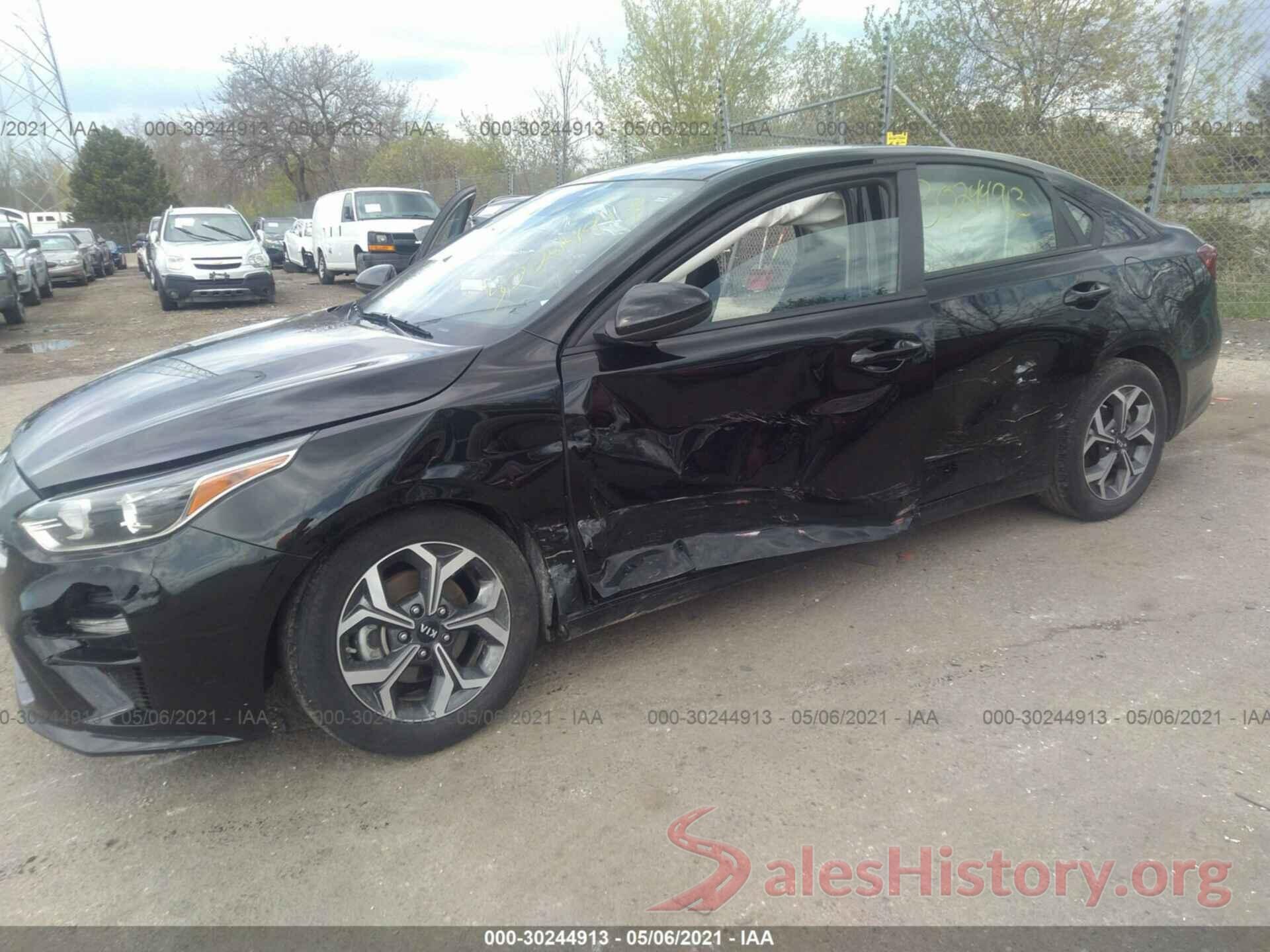 3KPF24AD4KE135411 2019 KIA FORTE