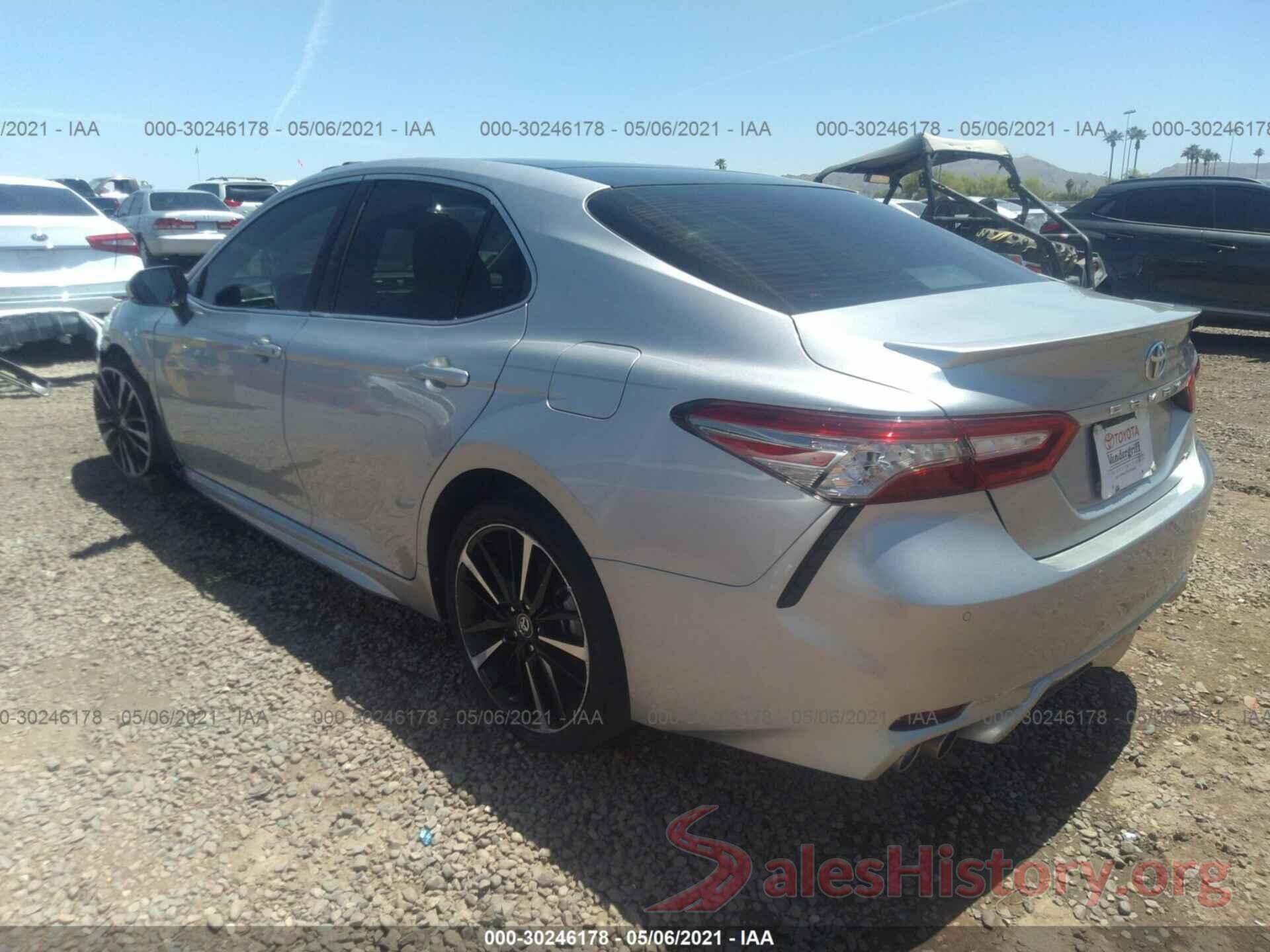 4T1B61HK8JU113638 2018 TOYOTA CAMRY