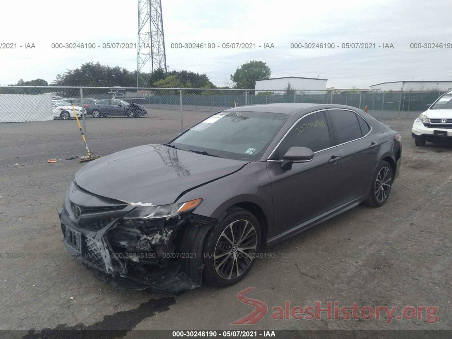 4T1B11HKXJU643950 2018 TOYOTA CAMRY