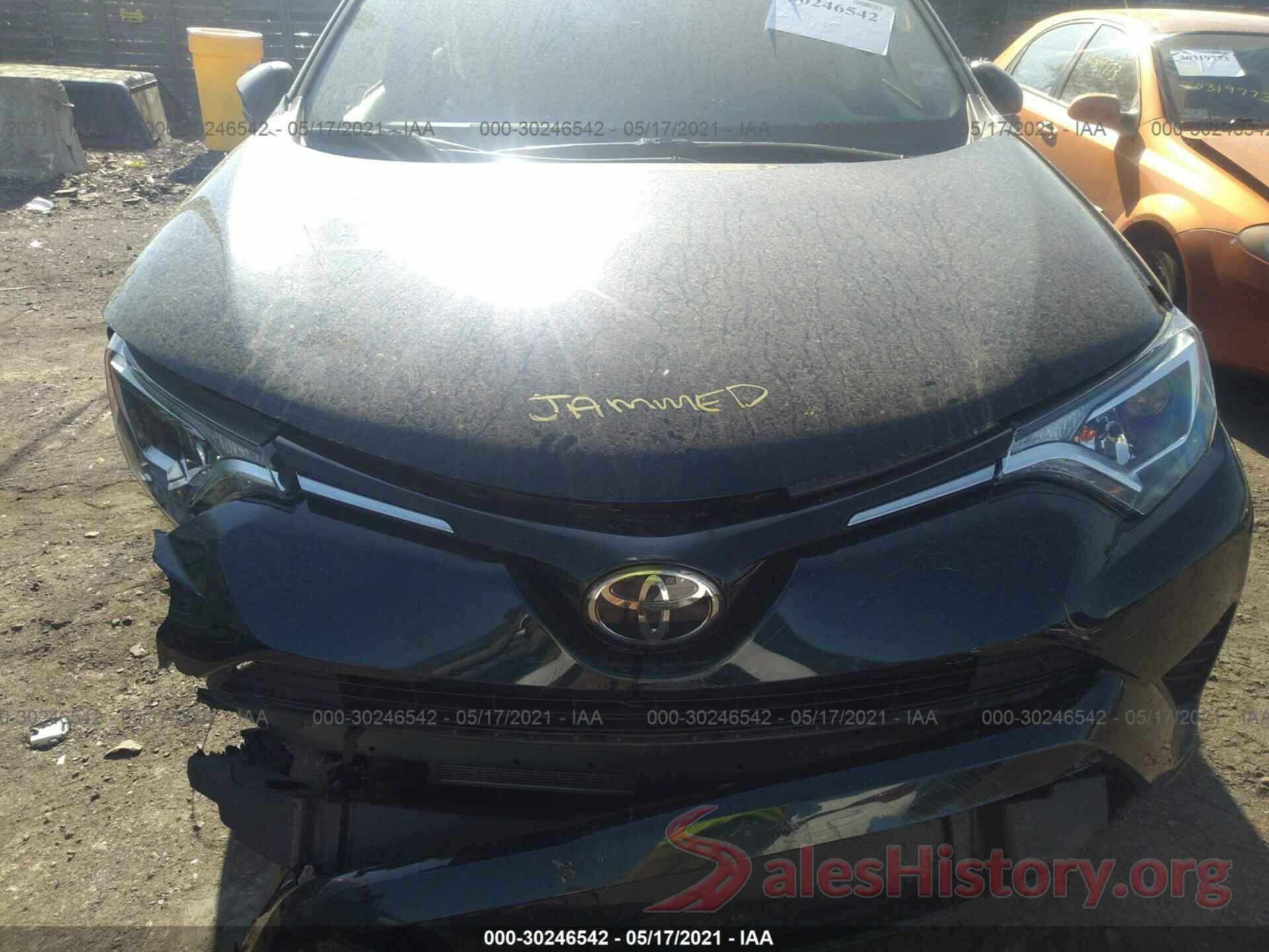 JTMBFREV9JJ259274 2018 TOYOTA RAV4