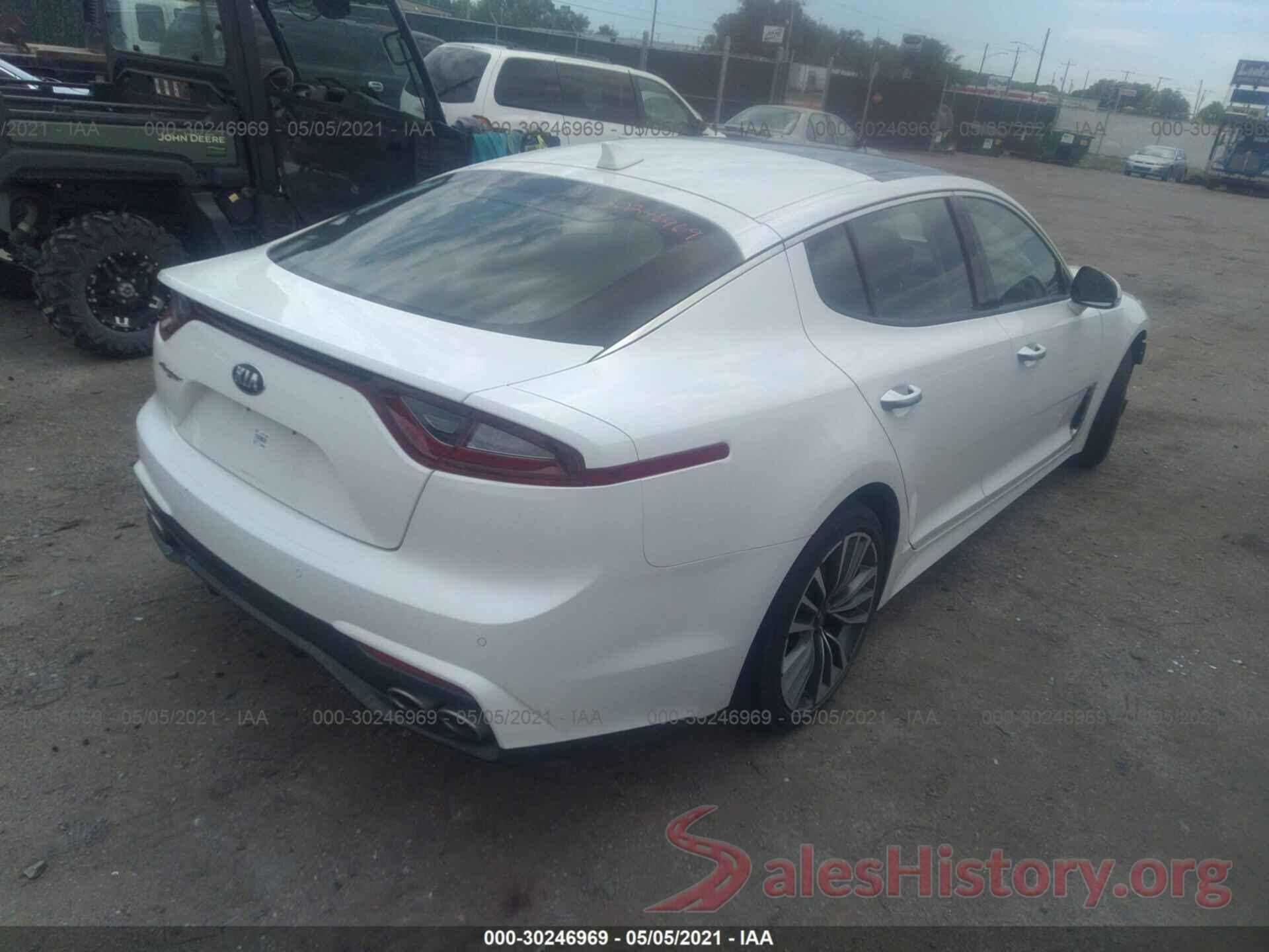 KNAE25LA8J6014547 2018 KIA STINGER