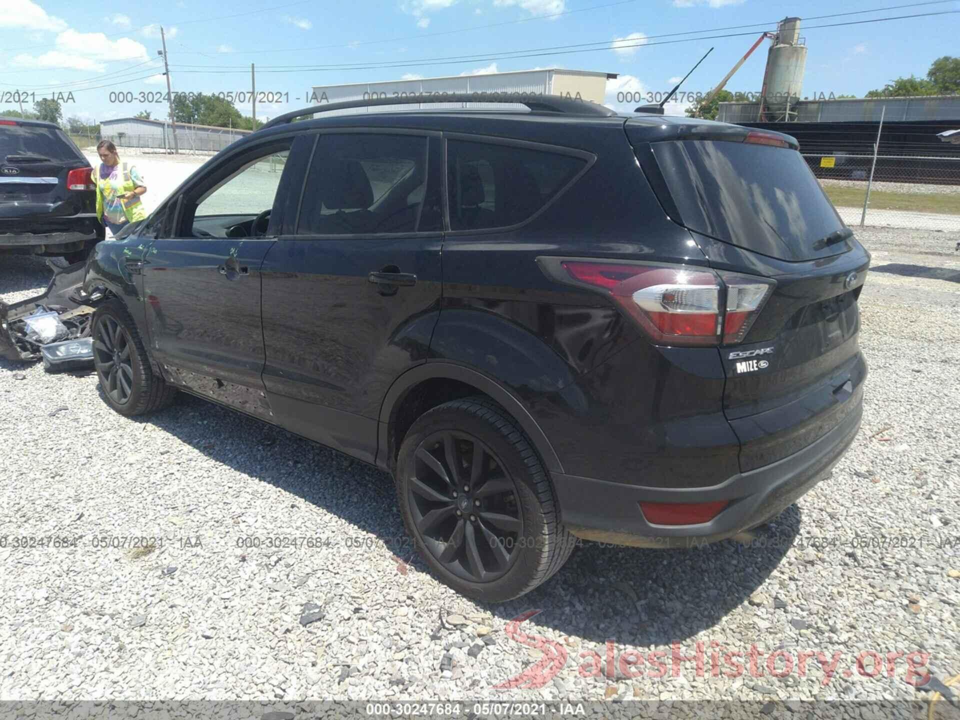 1FMCU0GD8HUA35976 2017 FORD ESCAPE