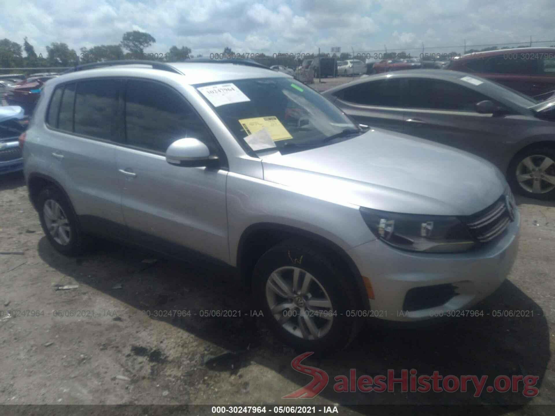 WVGAV7AX5HK000694 2017 VOLKSWAGEN TIGUAN