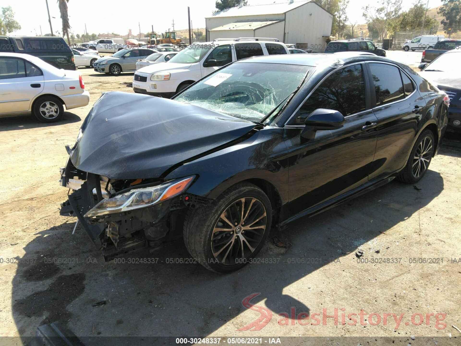 4T1B11HK9JU600359 2018 TOYOTA CAMRY