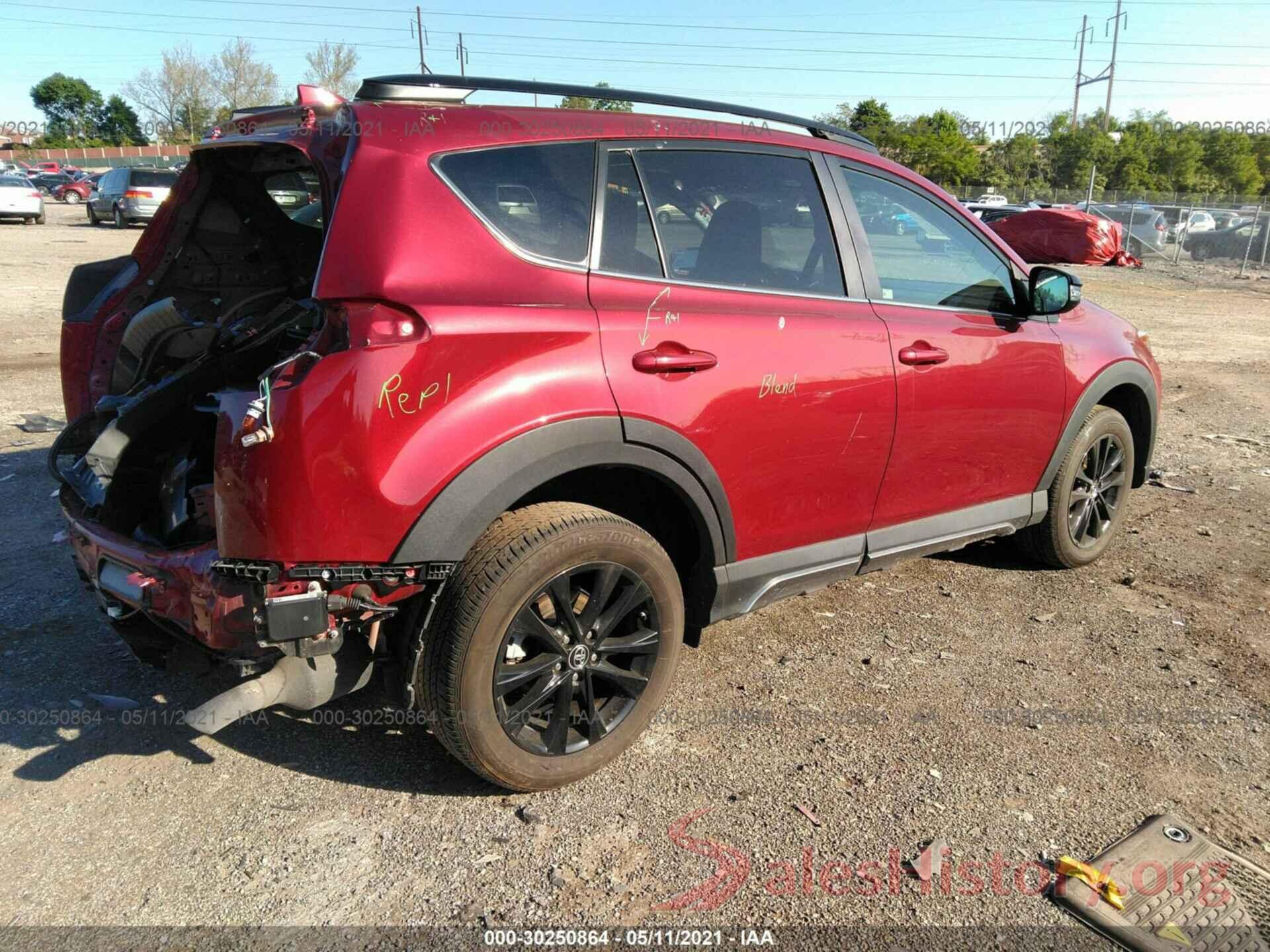 2T3RFREV8JW744313 2018 TOYOTA RAV4