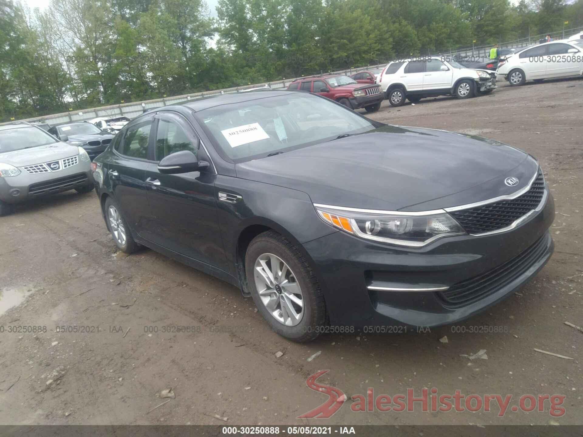 KNAGT4L36G5075301 2016 KIA OPTIMA