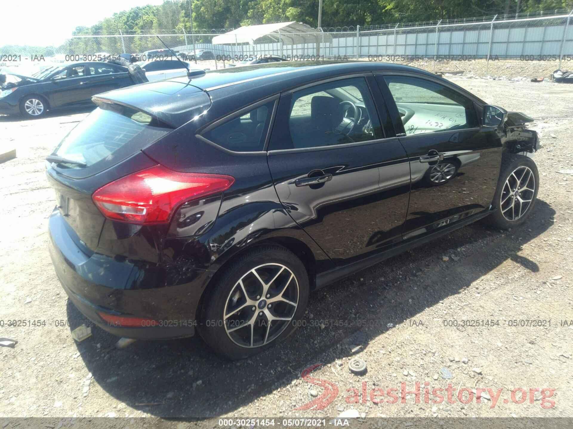 1FADP3M25JL242671 2018 FORD FOCUS