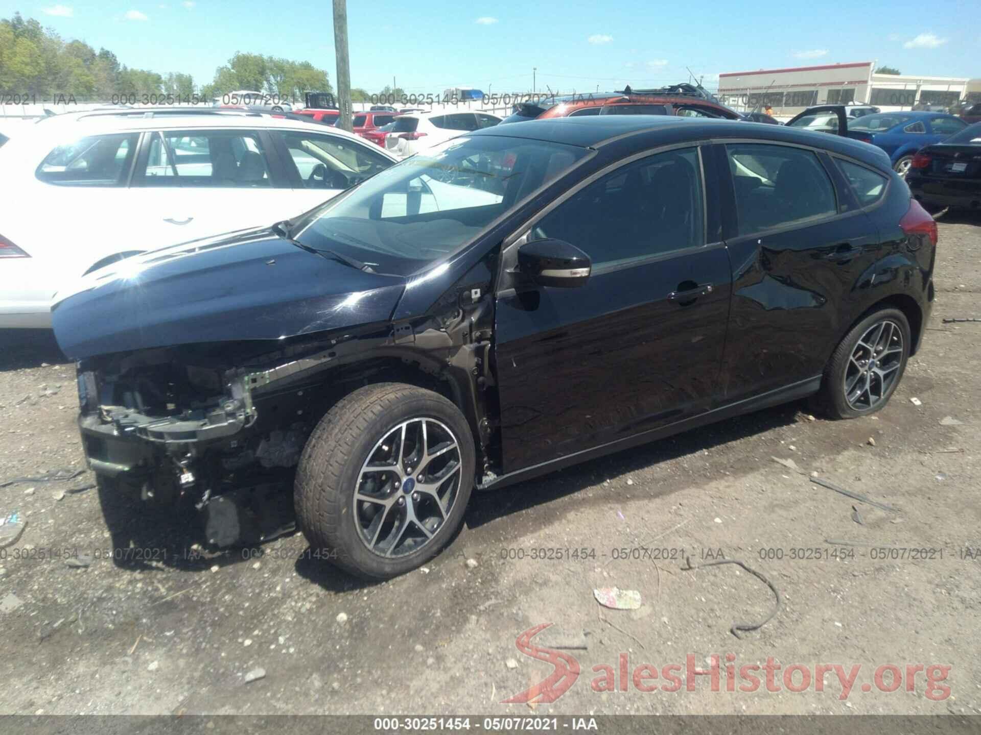 1FADP3M25JL242671 2018 FORD FOCUS