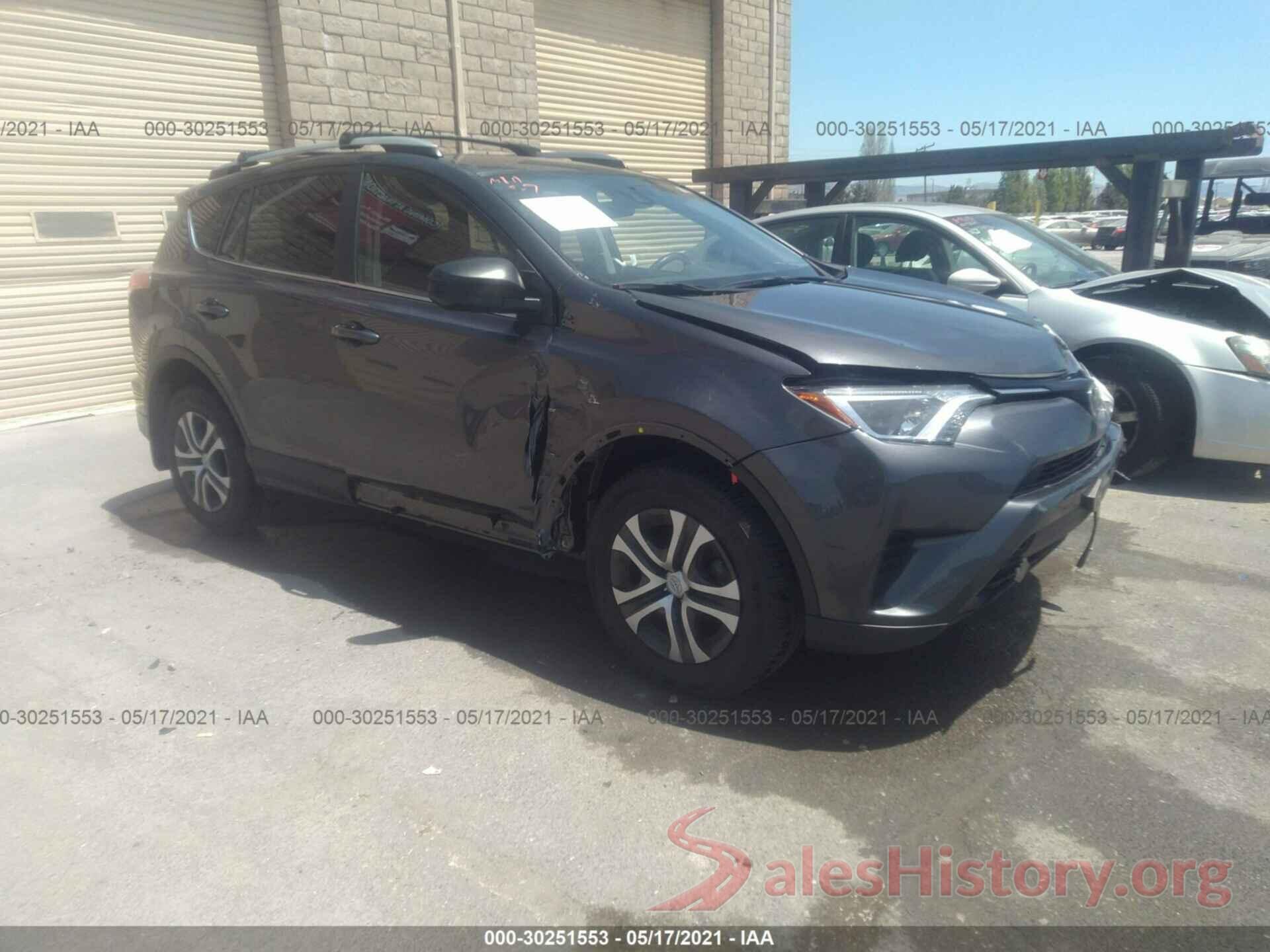 JTMZFREV7HJ119362 2017 TOYOTA RAV4