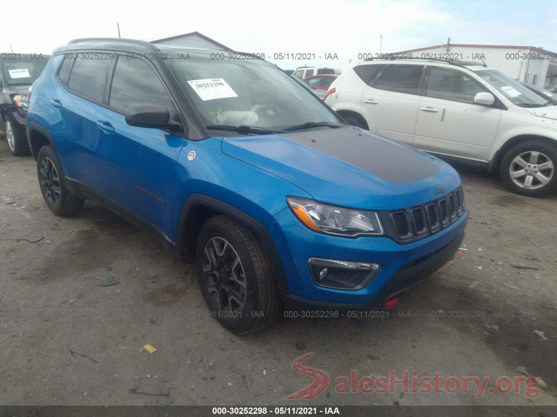 3C4NJDDB1KT682477 2019 JEEP COMPASS