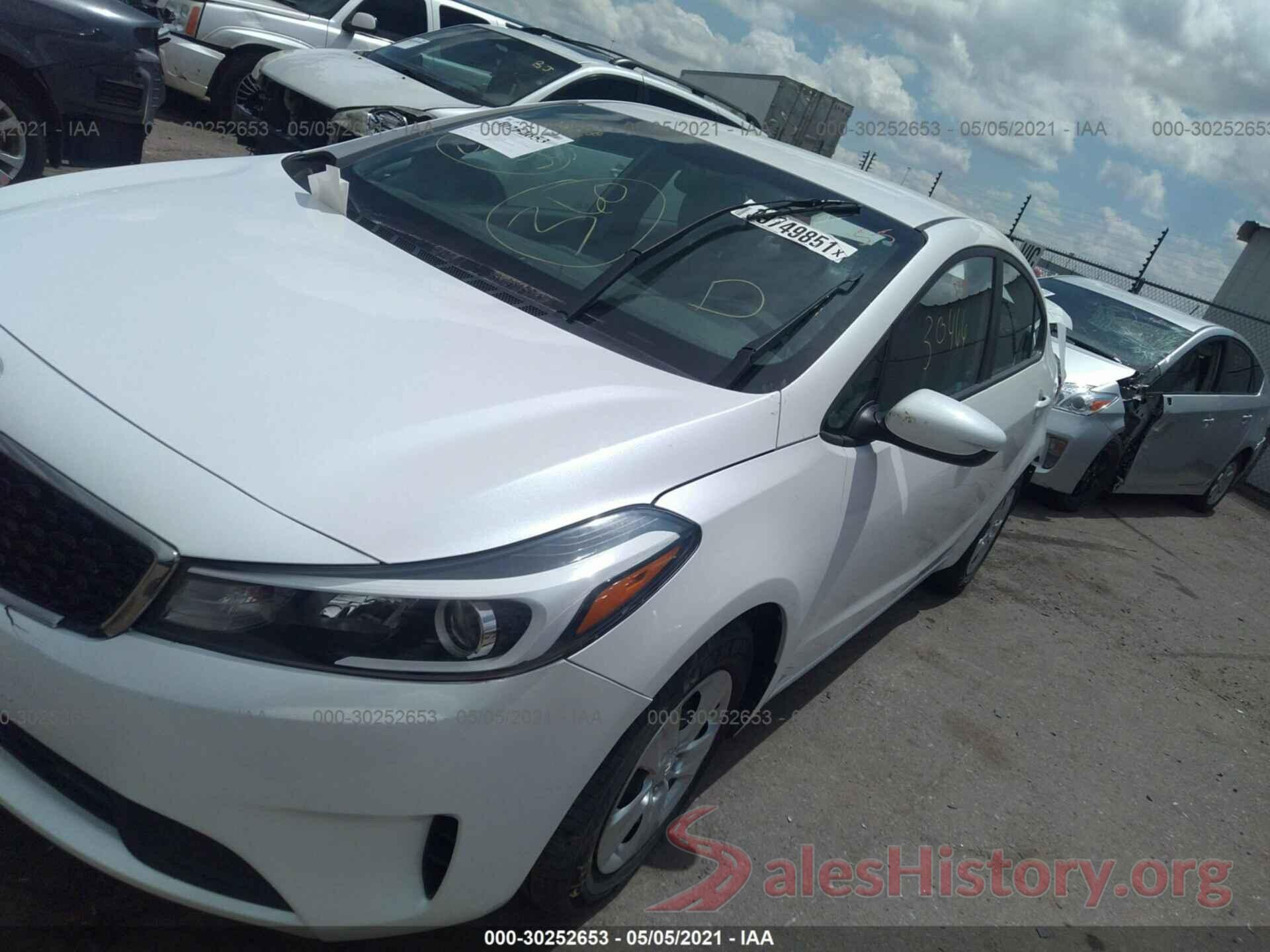 3KPFL4A72HE023139 2017 KIA FORTE