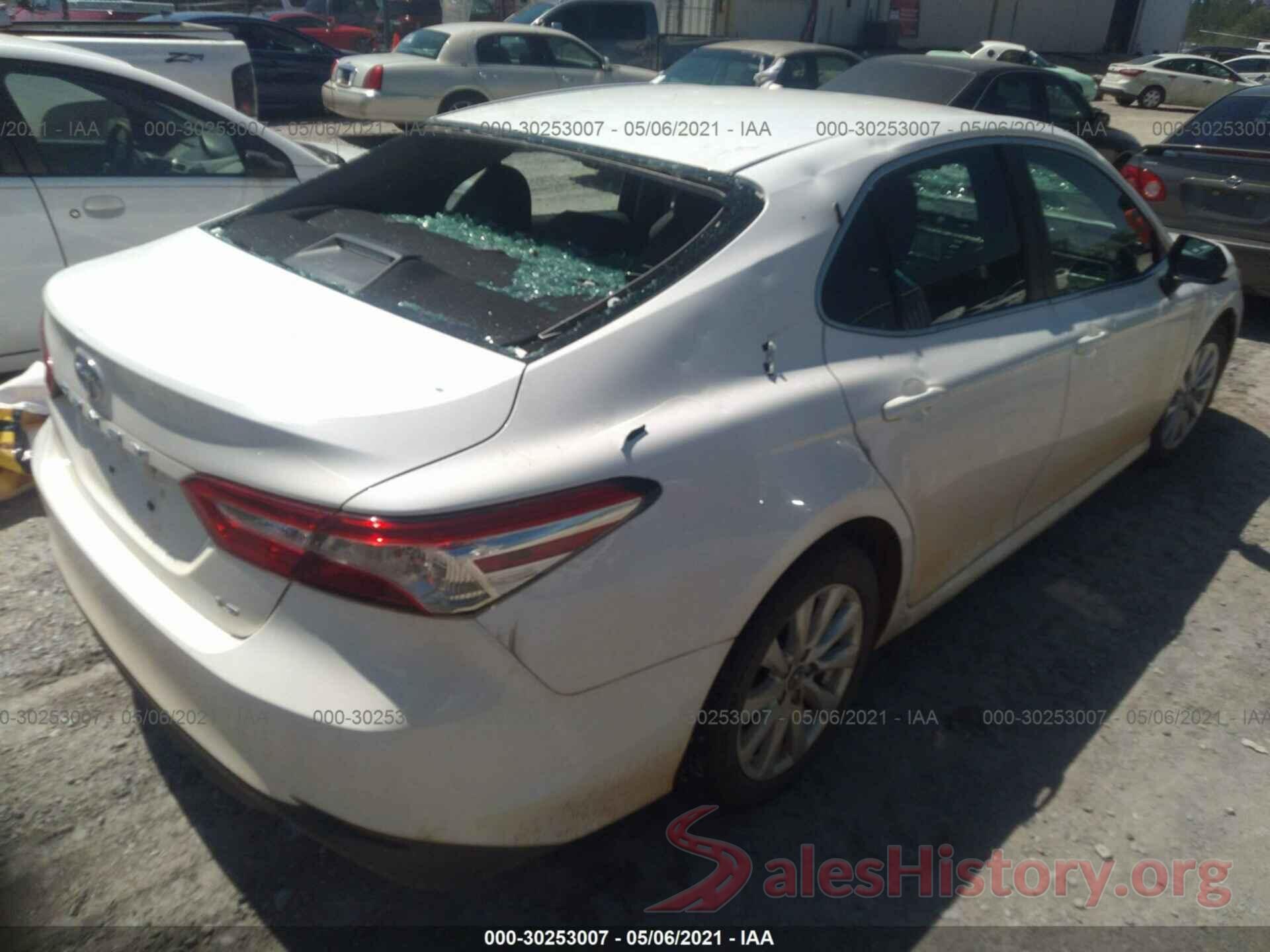 4T1B11HK9JU084858 2018 TOYOTA CAMRY