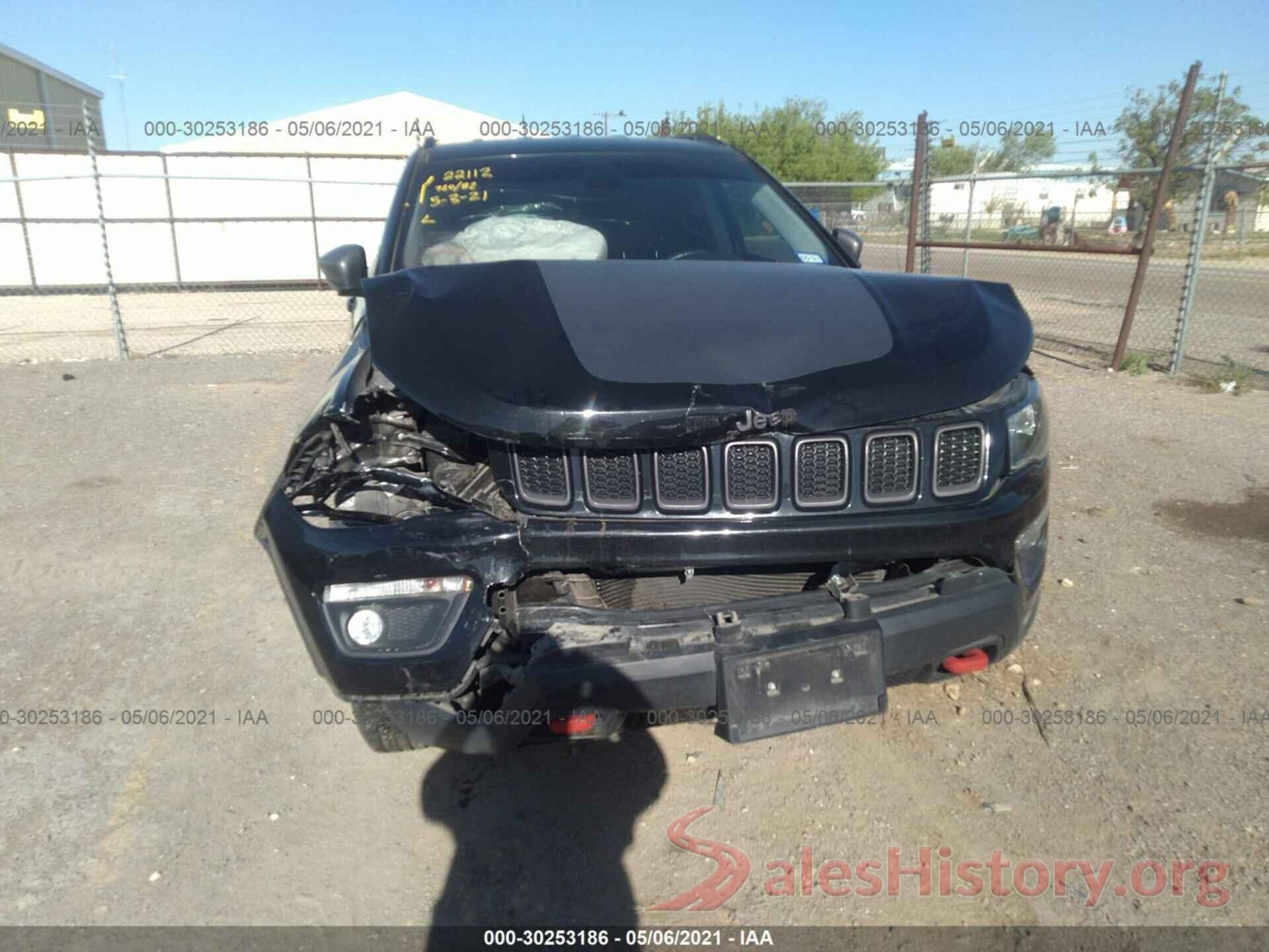 3C4NJDDB2JT191690 2018 JEEP COMPASS