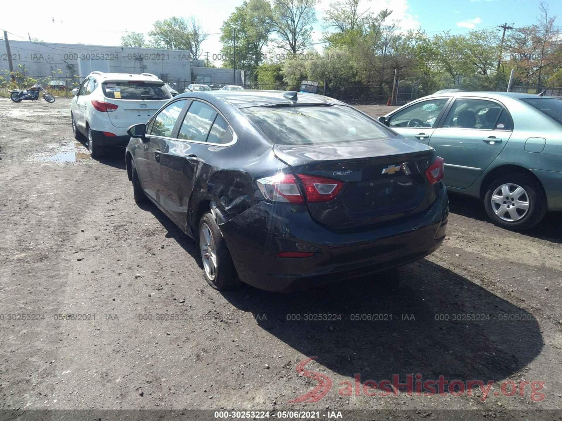 1G1BE5SM8J7113851 2018 CHEVROLET CRUZE