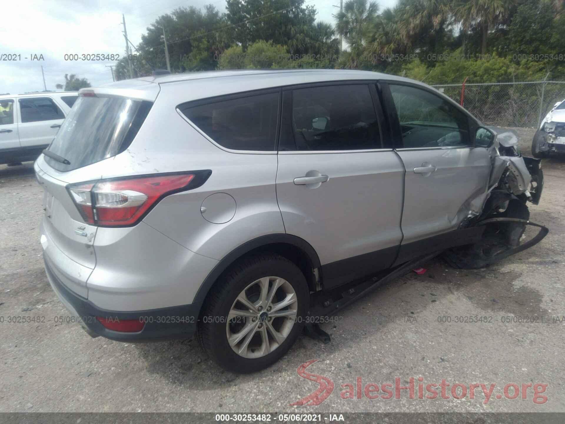 1FMCU9G99HUC03639 2017 FORD ESCAPE