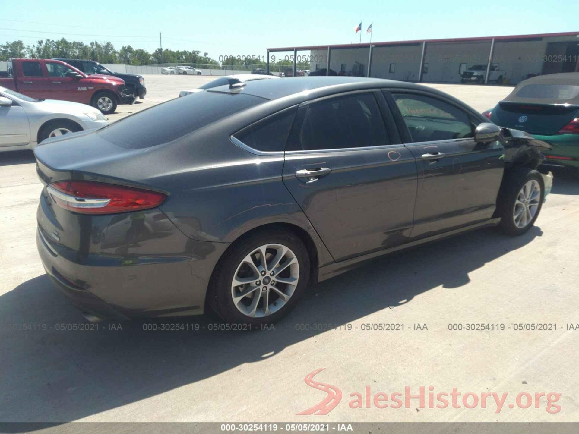 3FA6P0HD4KR132281 2019 FORD FUSION