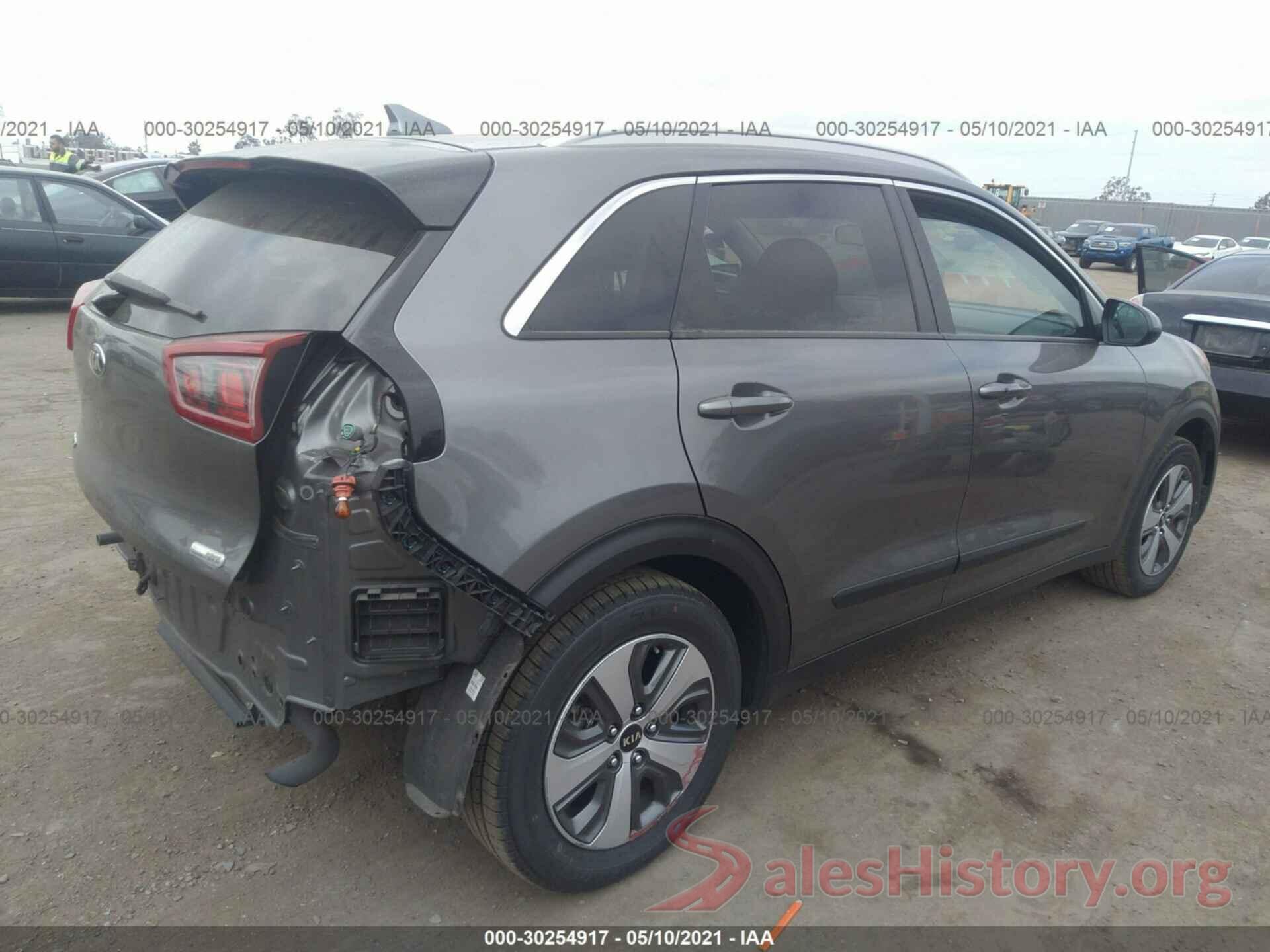 KNDCB3LC0J5164688 2018 KIA NIRO