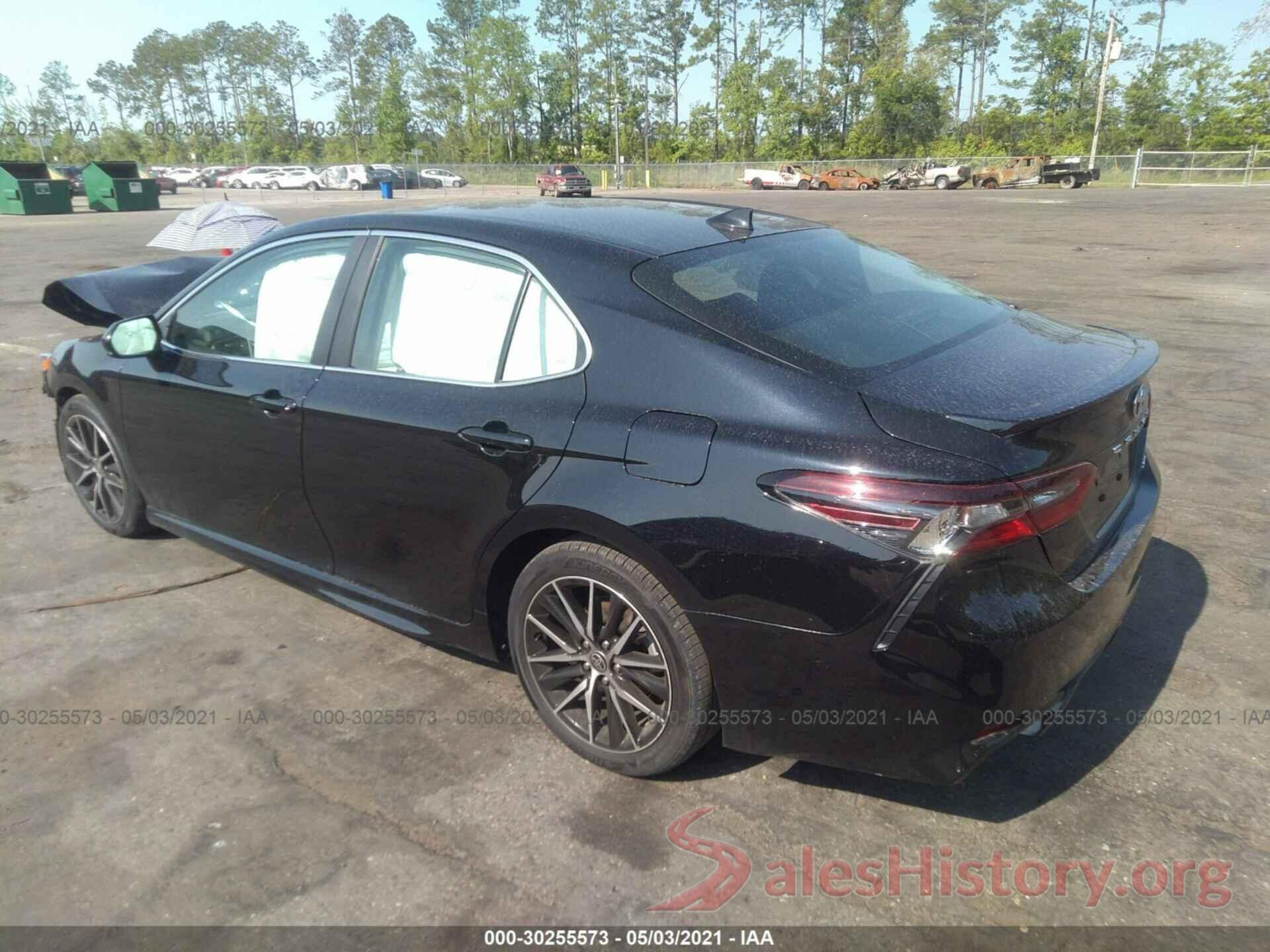 4T1G11AK7MU542062 2021 TOYOTA CAMRY