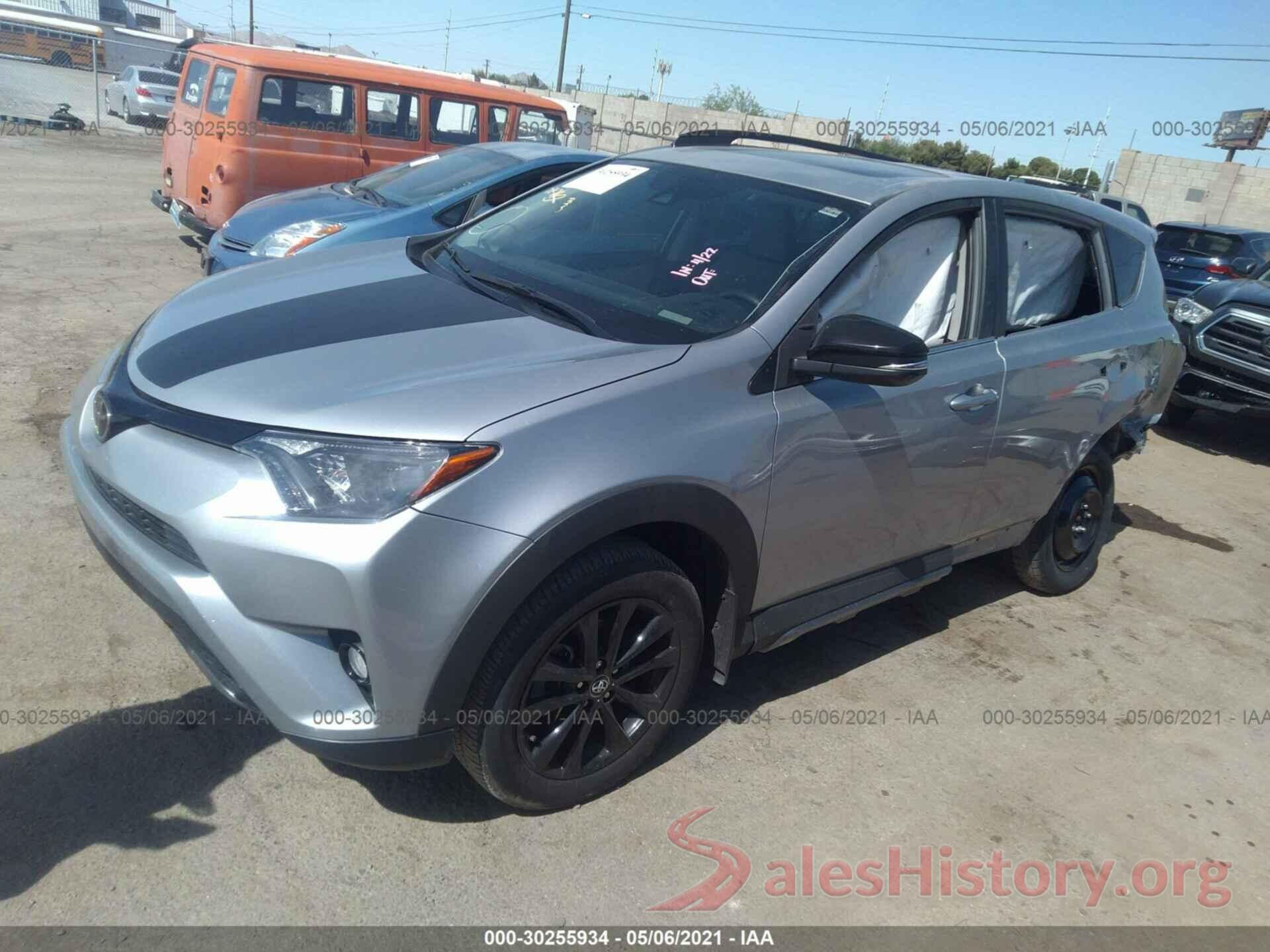 2T3RFREV5JW751137 2018 TOYOTA RAV4