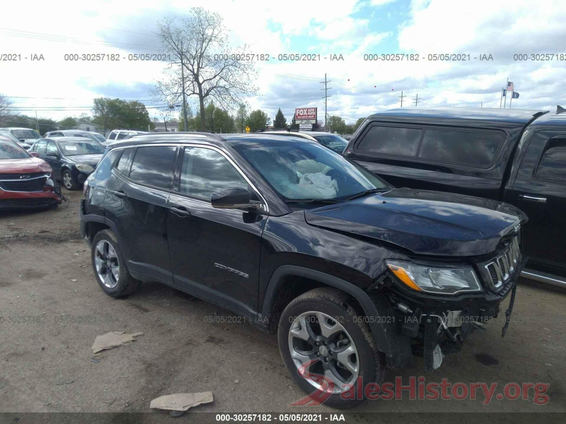 3C4NJDCB7KT638632 2019 JEEP COMPASS