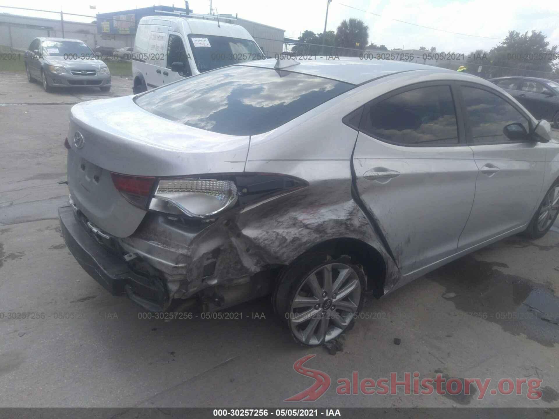 5NPDH4AE1GH783600 2016 HYUNDAI ELANTRA