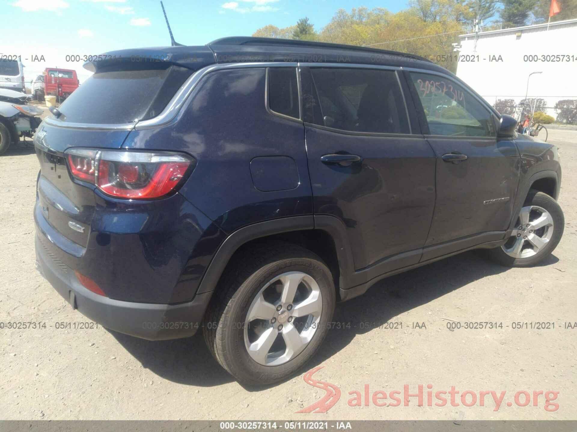 3C4NJDBB4JT270880 2018 JEEP COMPASS