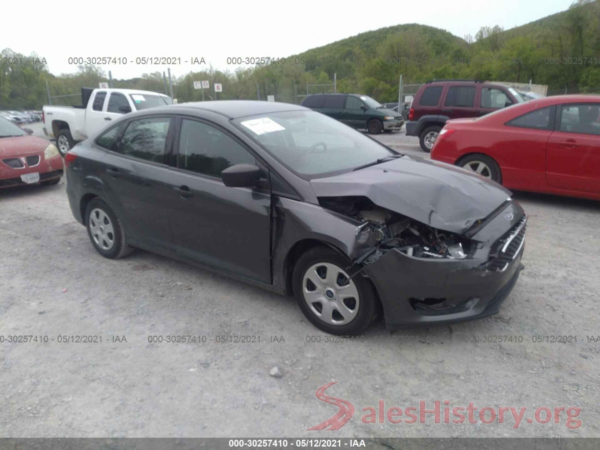 1FADP3E2XHL327661 2017 FORD FOCUS