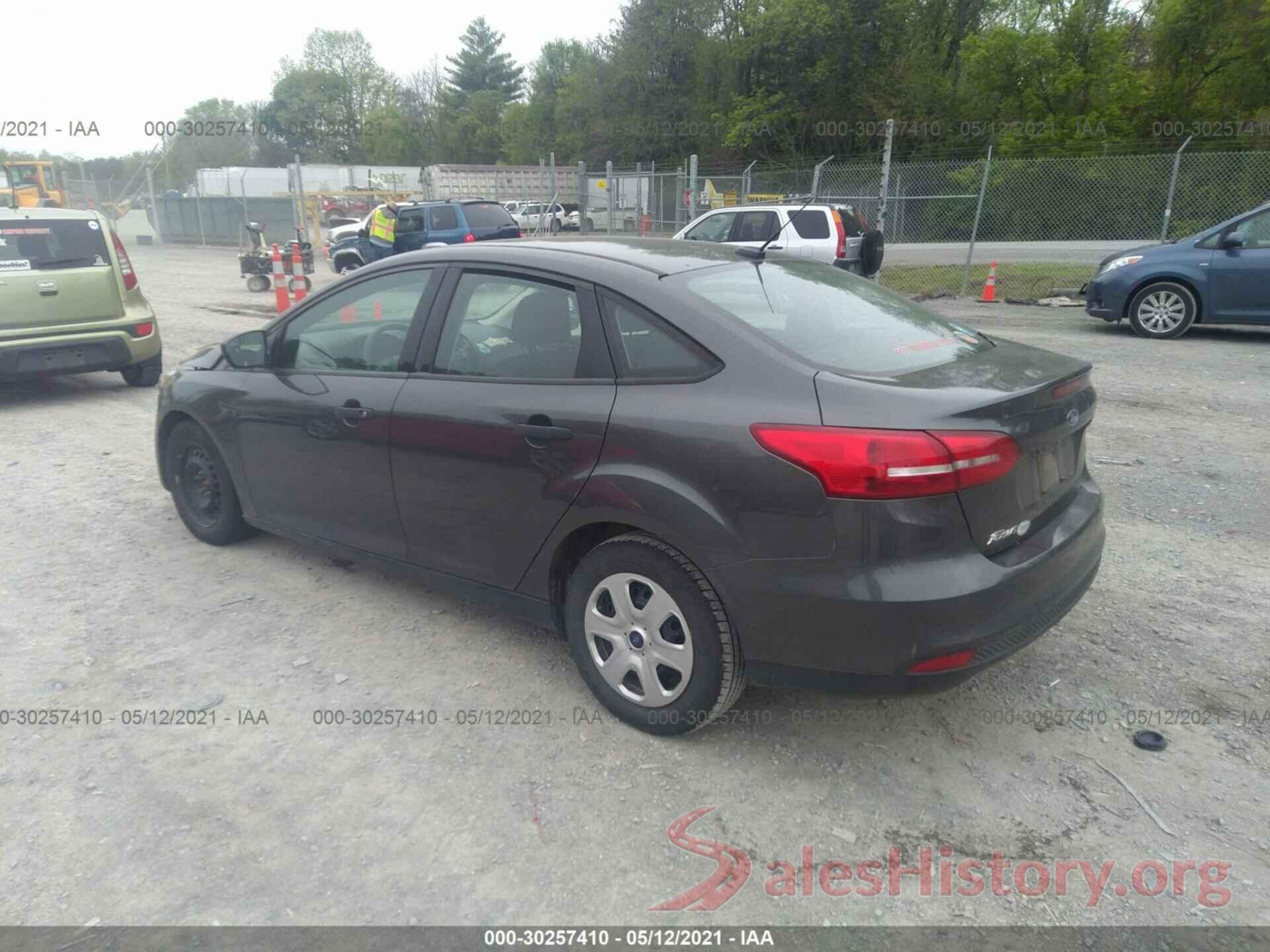 1FADP3E2XHL327661 2017 FORD FOCUS