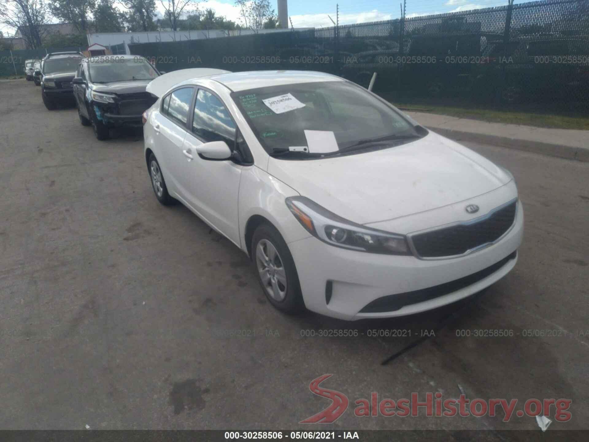 3KPFK4A79HE161036 2017 KIA FORTE