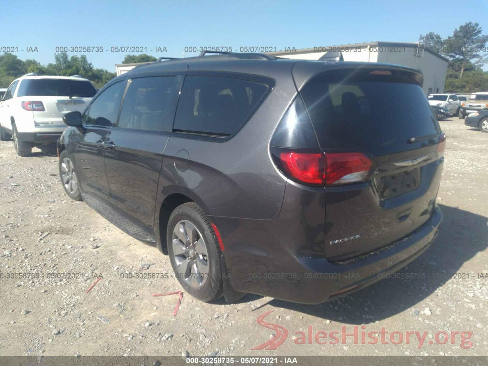 2C4RC1H7XJR355271 2018 CHRYSLER PACIFICA