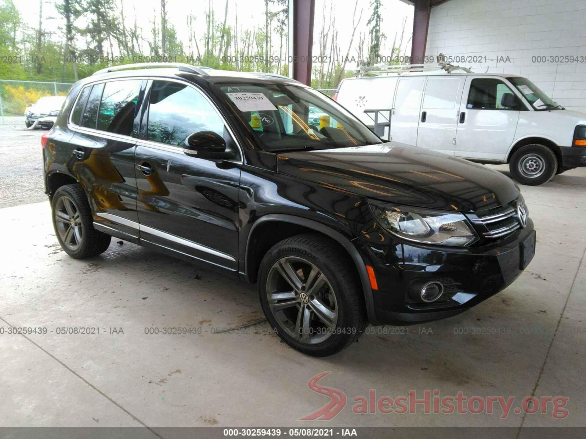 WVGUV7AX2HK021631 2017 VOLKSWAGEN TIGUAN